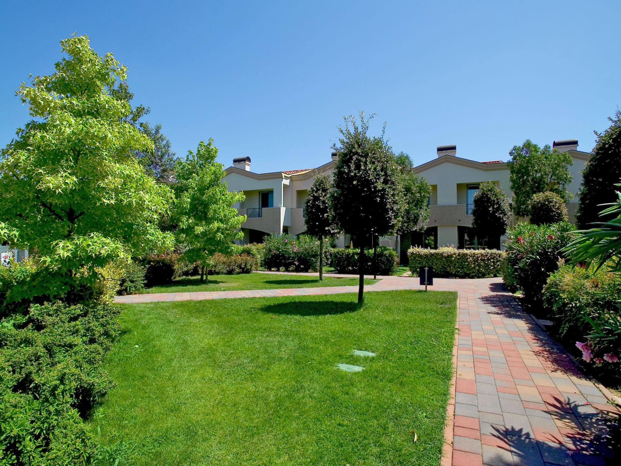 Foto 4 - Casa de 1 habitación en San Michele al Tagliamento con piscina y jardín