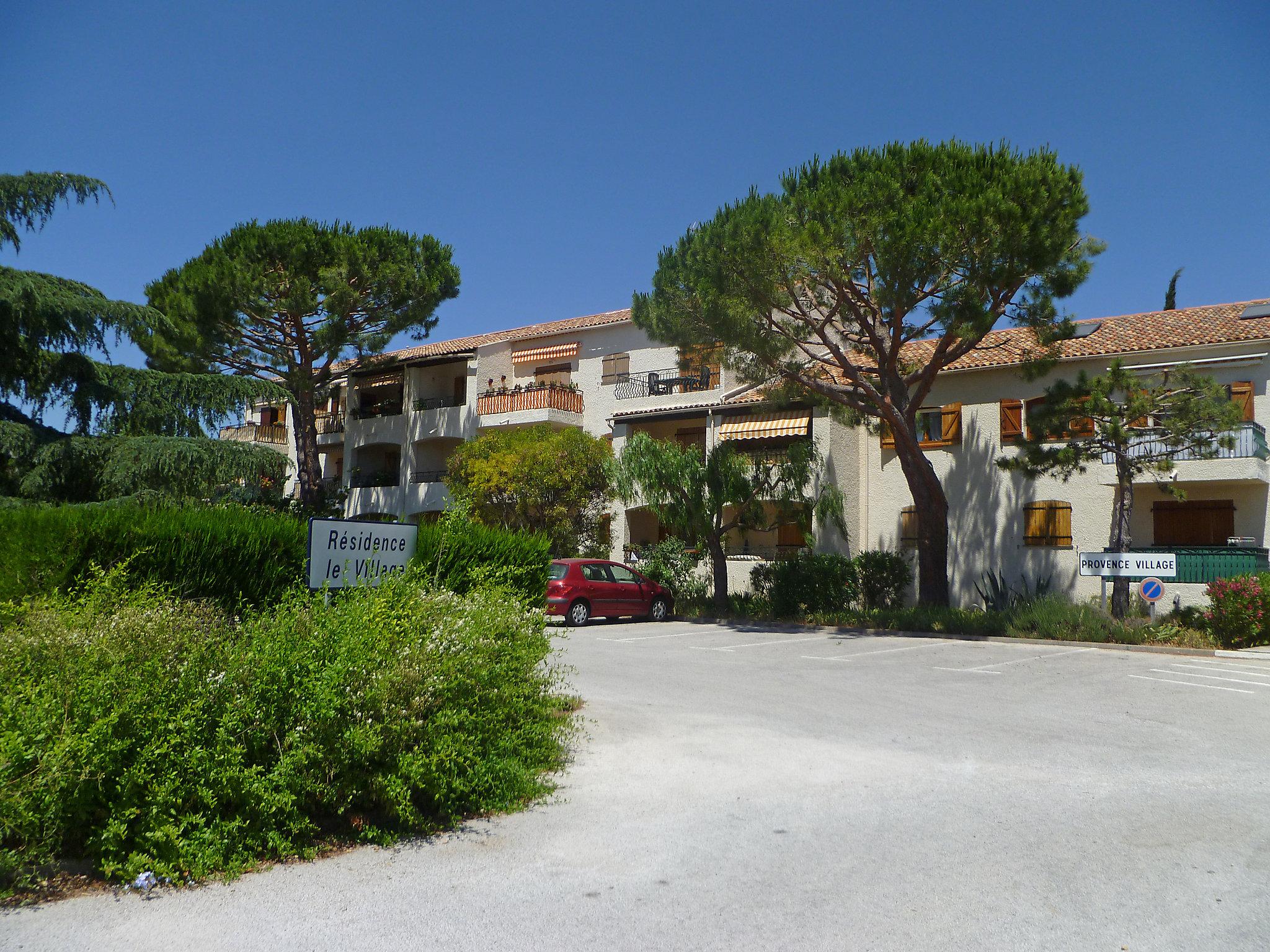 Foto 19 - Apartamento en Saint-Cyr-sur-Mer con terraza y vistas al mar