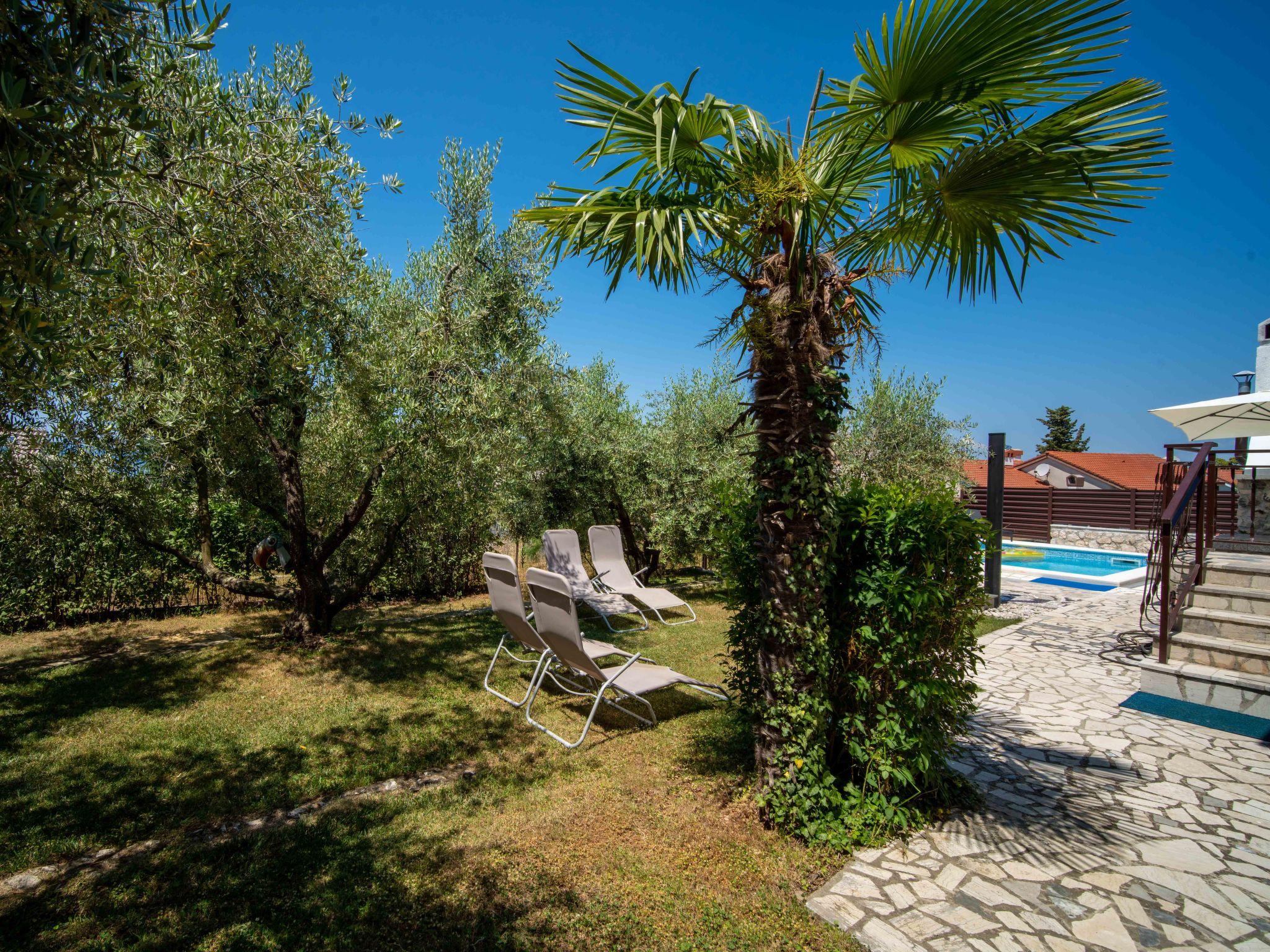 Photo 6 - Appartement de 2 chambres à Omišalj avec piscine privée et jardin