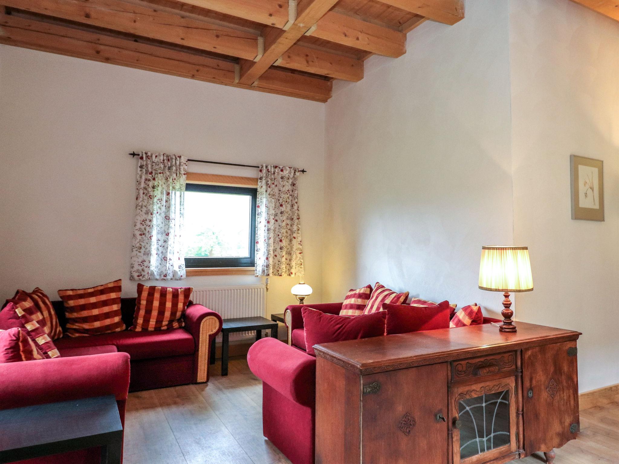 Foto 3 - Appartamento con 5 camere da letto a Grünau im Almtal con vista sulle montagne
