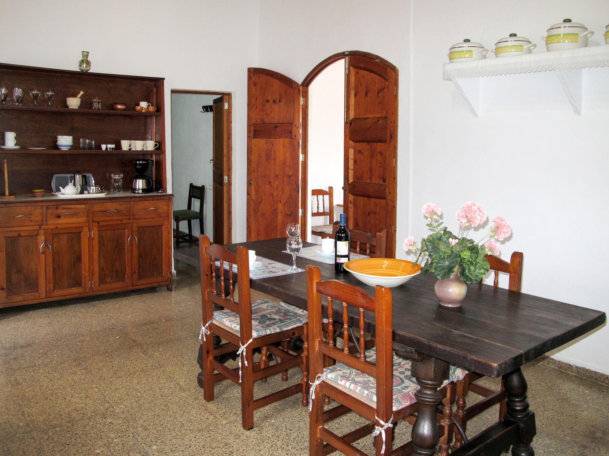 Photo 10 - 2 bedroom House in Santanyí with garden and terrace