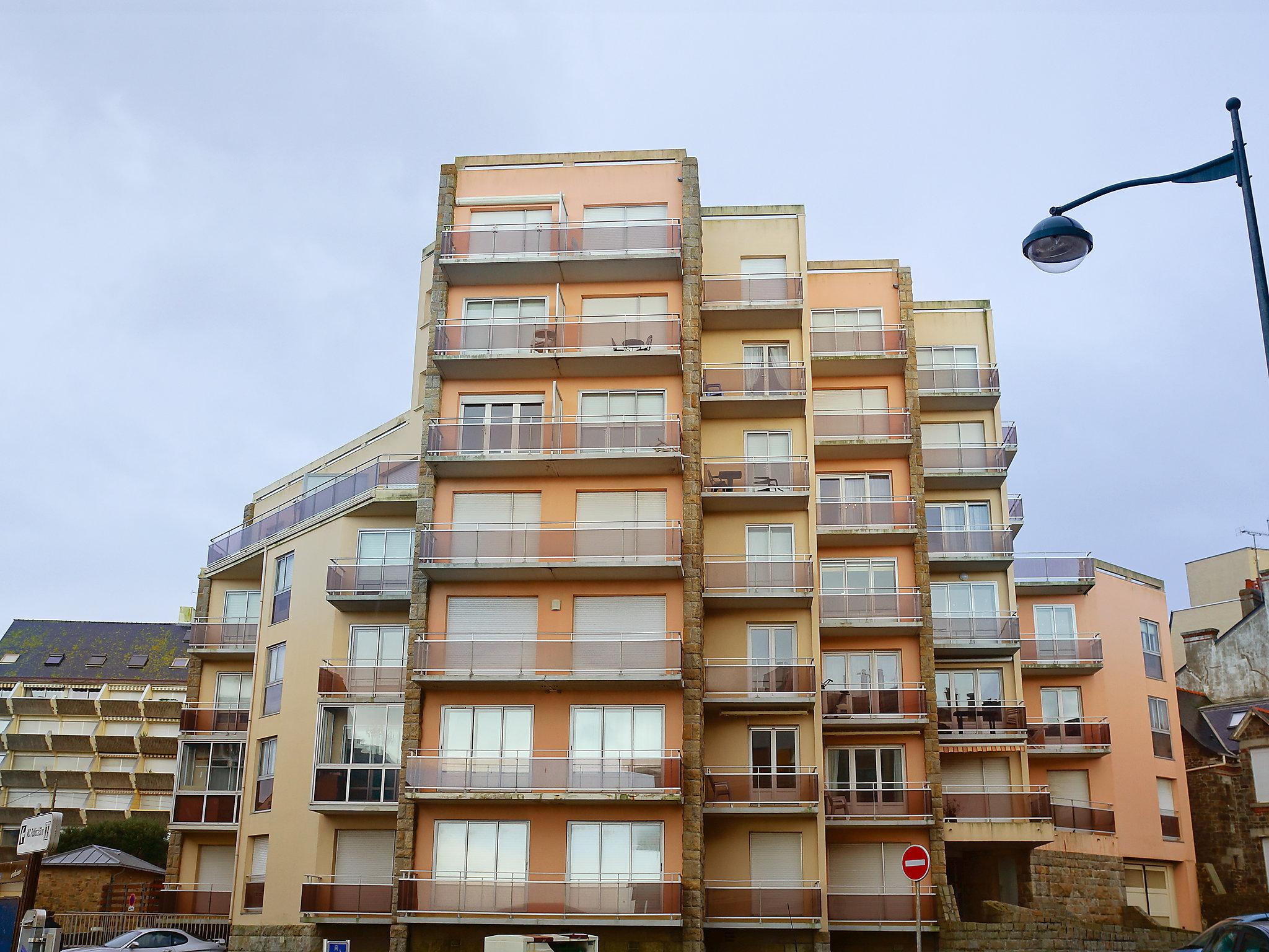 Photo 14 - Appartement de 2 chambres à Saint-Malo avec terrasse et vues à la mer