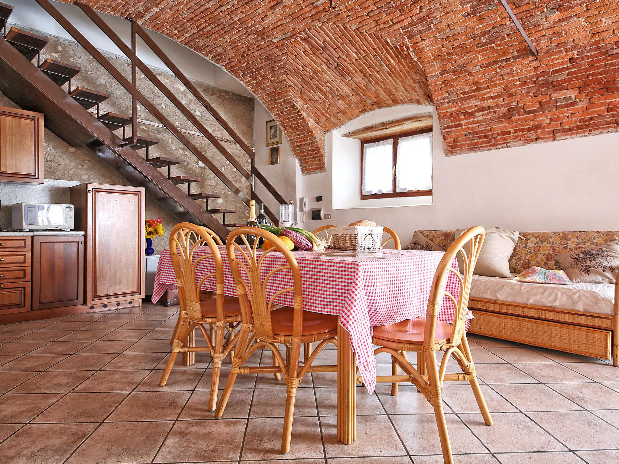 Photo 5 - Maison de 2 chambres à Salò avec piscine et vues sur la montagne