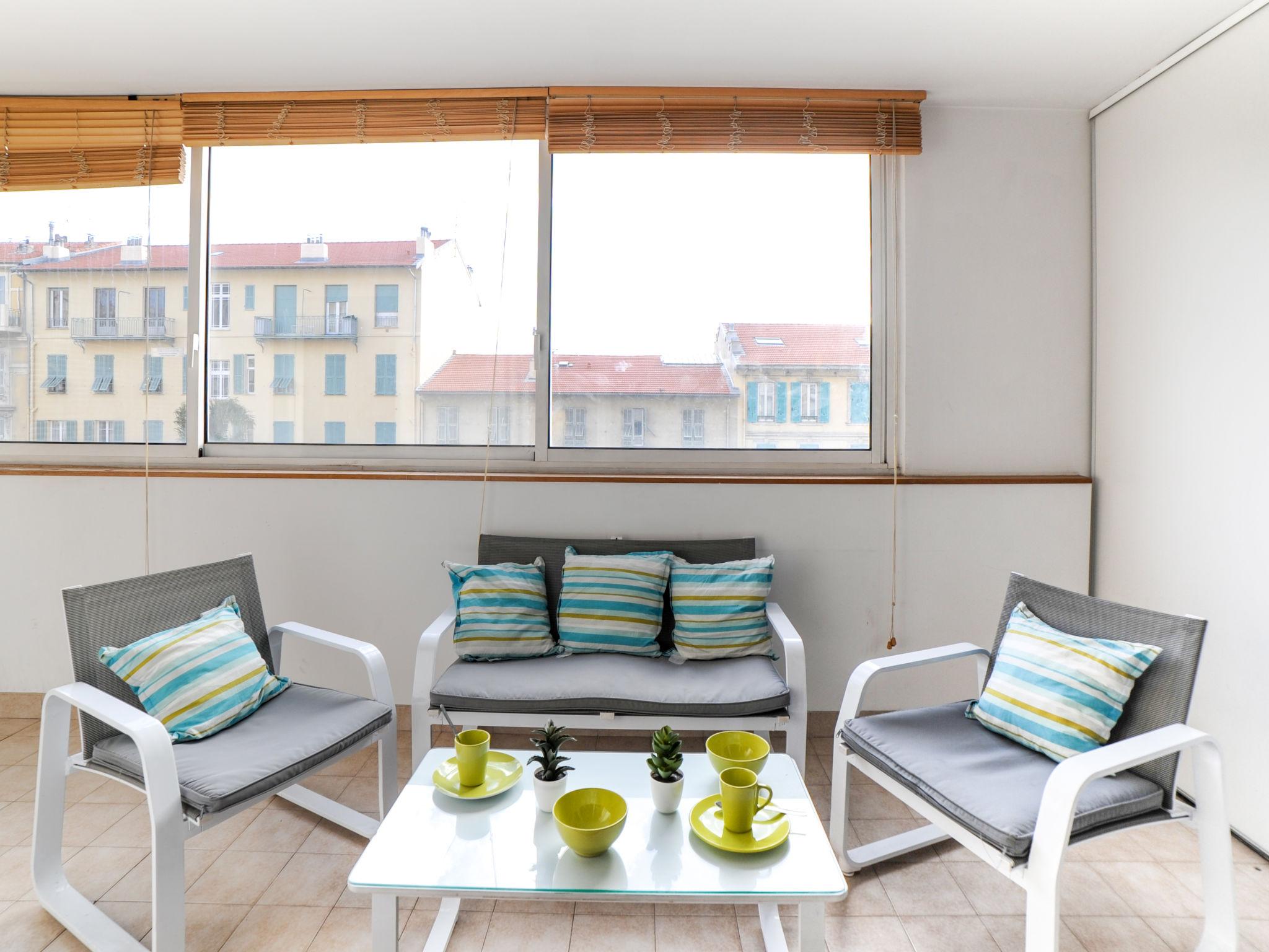 Foto 13 - Apartamento de 1 habitación en Niza con vistas al mar
