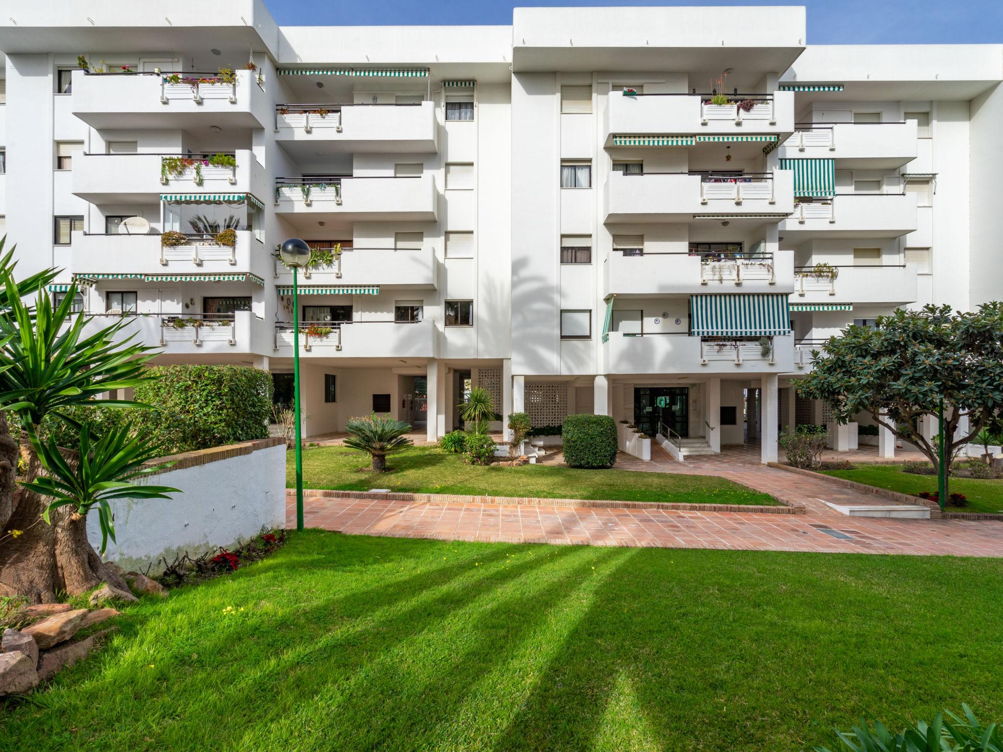 Foto 23 - Apartamento de 3 habitaciones en Torremolinos con piscina y vistas al mar