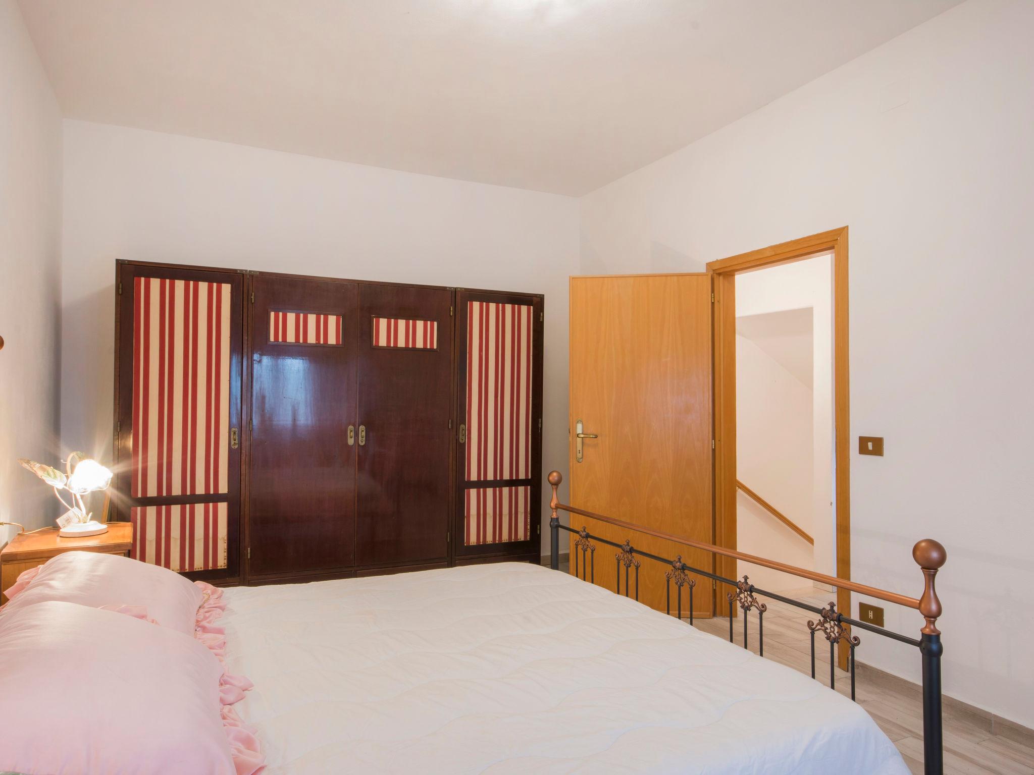 Foto 28 - Haus mit 8 Schlafzimmern in Volterra mit privater pool und garten