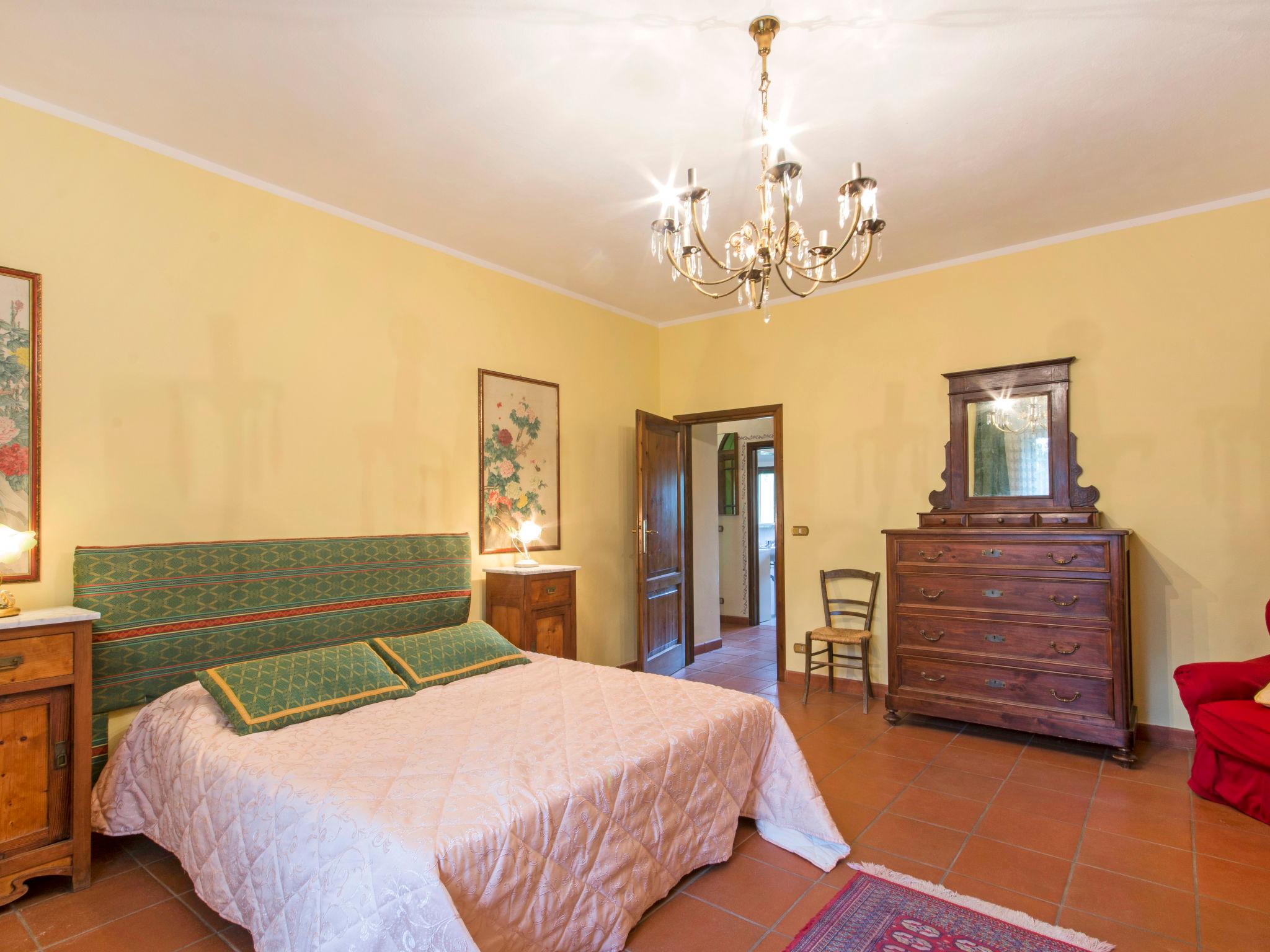 Foto 21 - Haus mit 8 Schlafzimmern in Volterra mit privater pool und garten