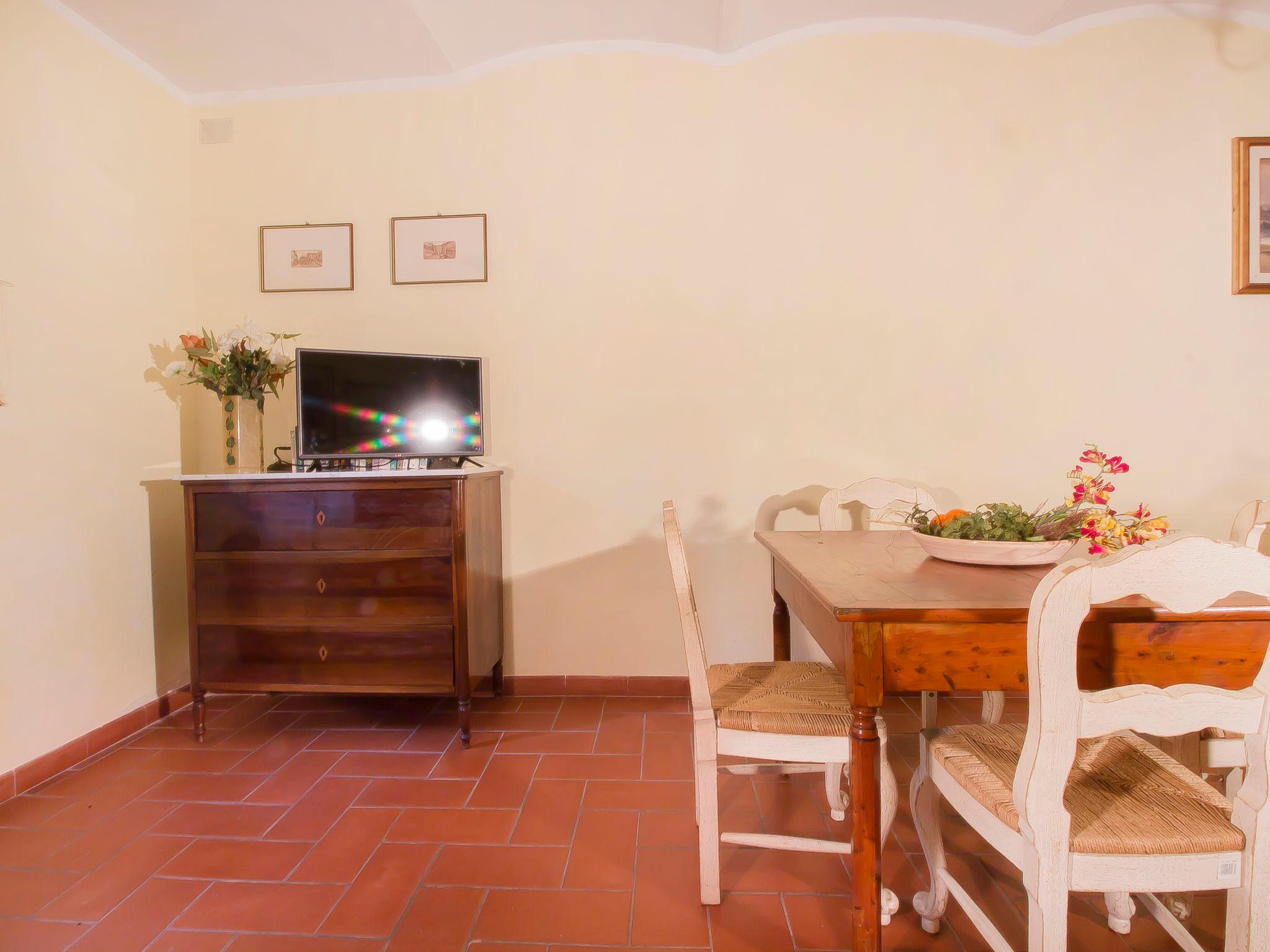 Photo 10 - 8 bedroom House in Volterra with private pool and garden