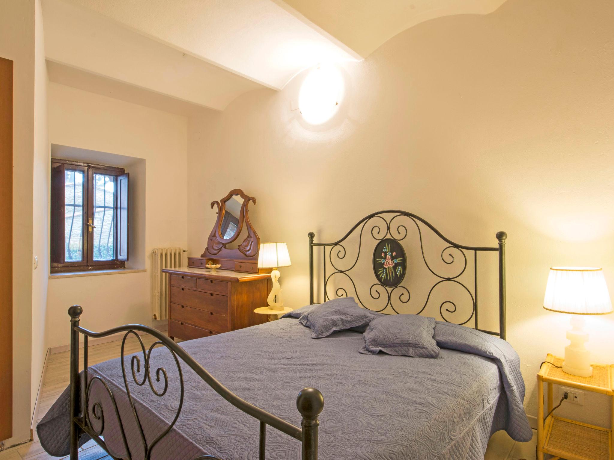 Foto 26 - Haus mit 8 Schlafzimmern in Volterra mit privater pool und garten