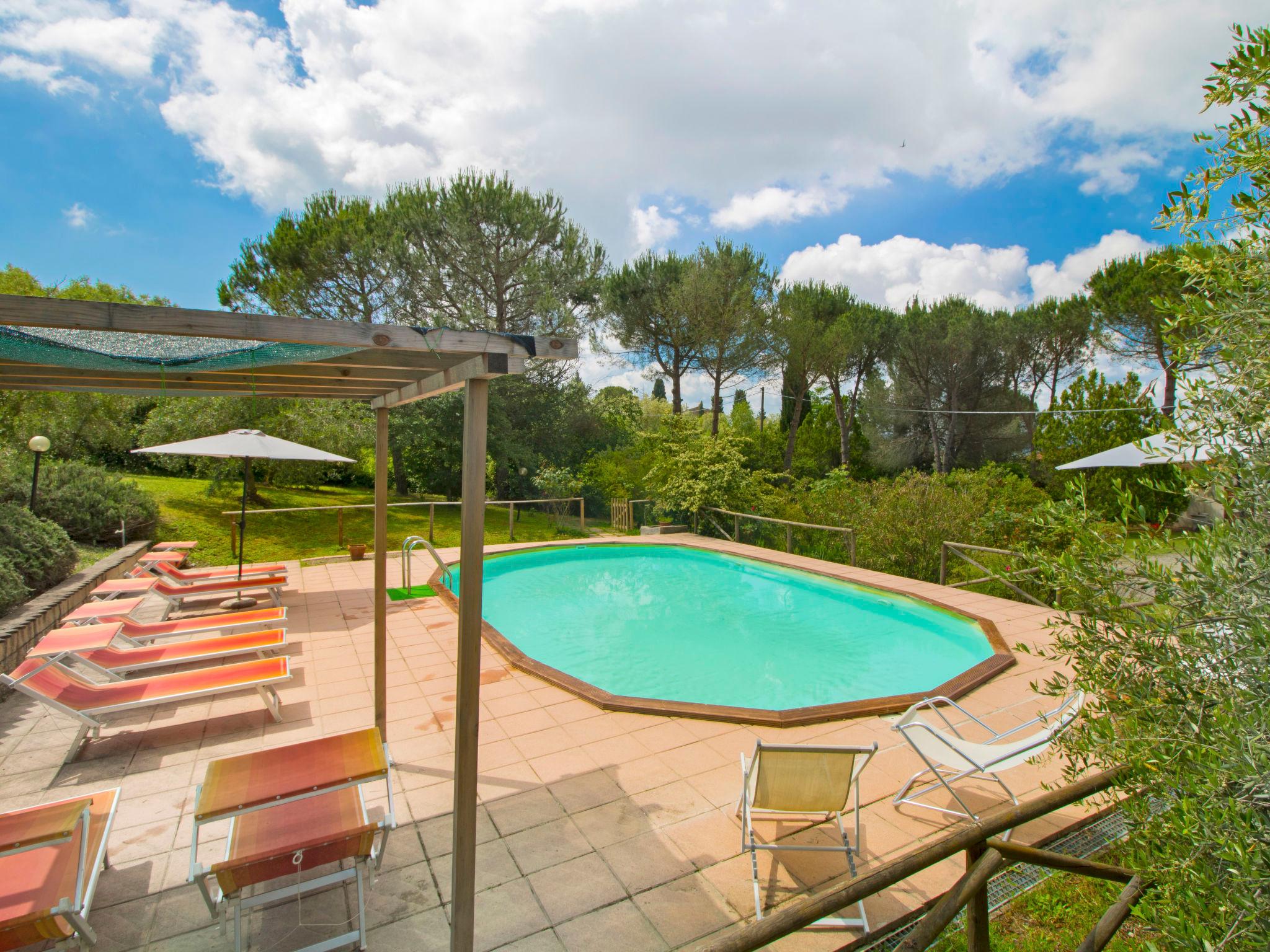 Foto 3 - Casa de 8 quartos em Volterra com piscina privada e jardim