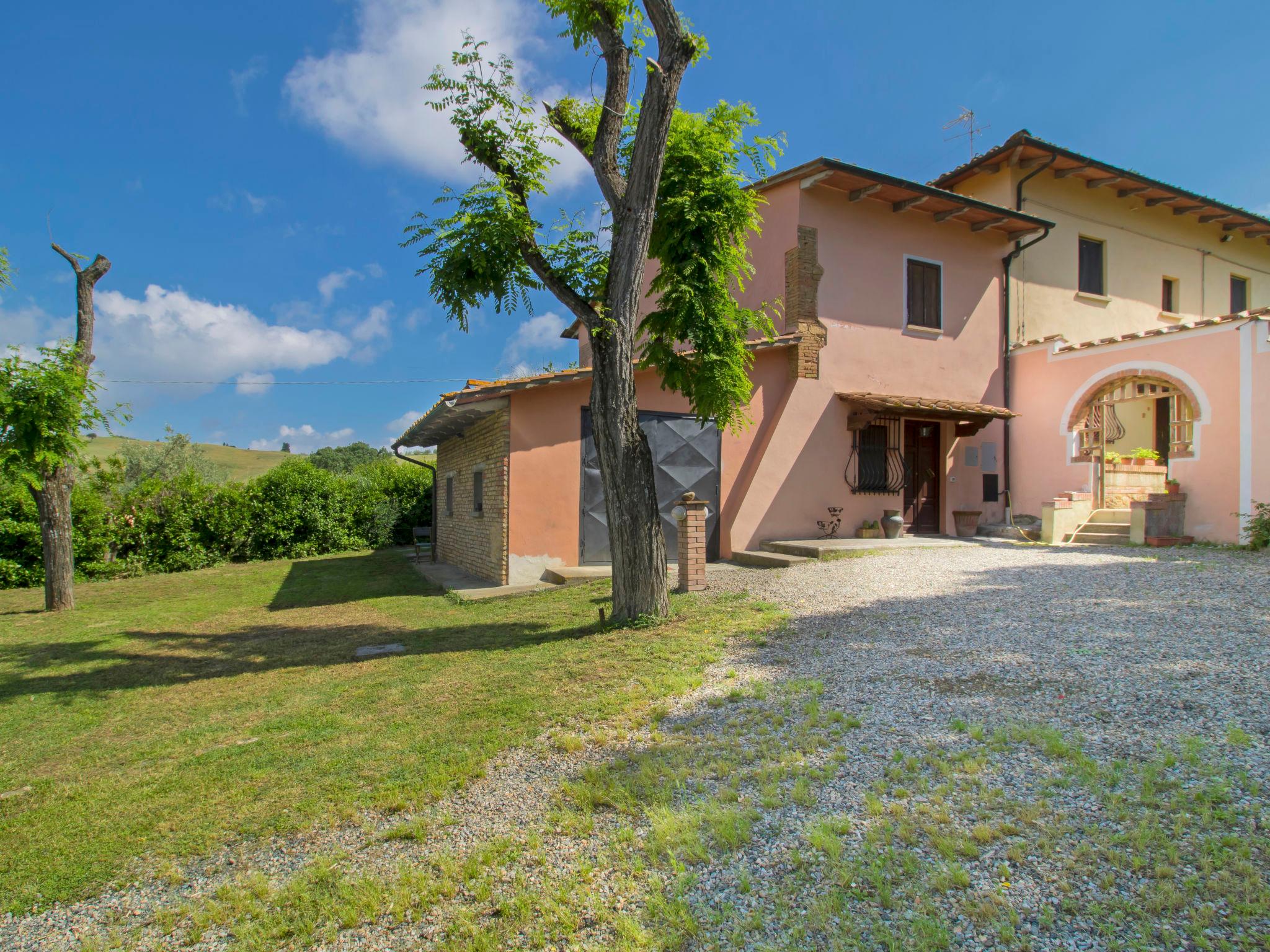 Foto 23 - Casa con 8 camere da letto a Volterra con piscina privata e giardino