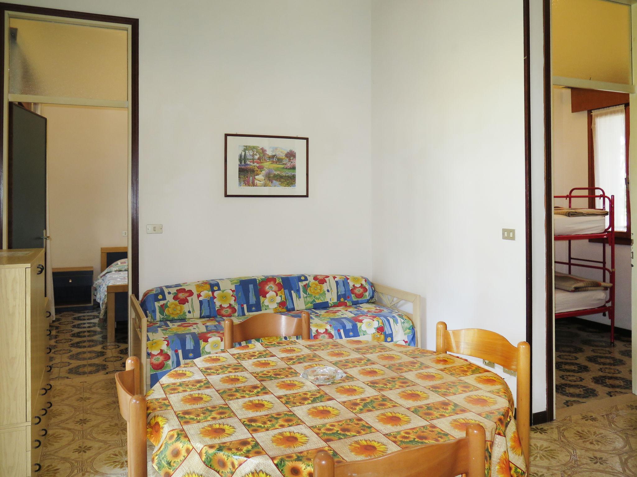 Photo 6 - 1 bedroom Apartment in Jesolo with sea view