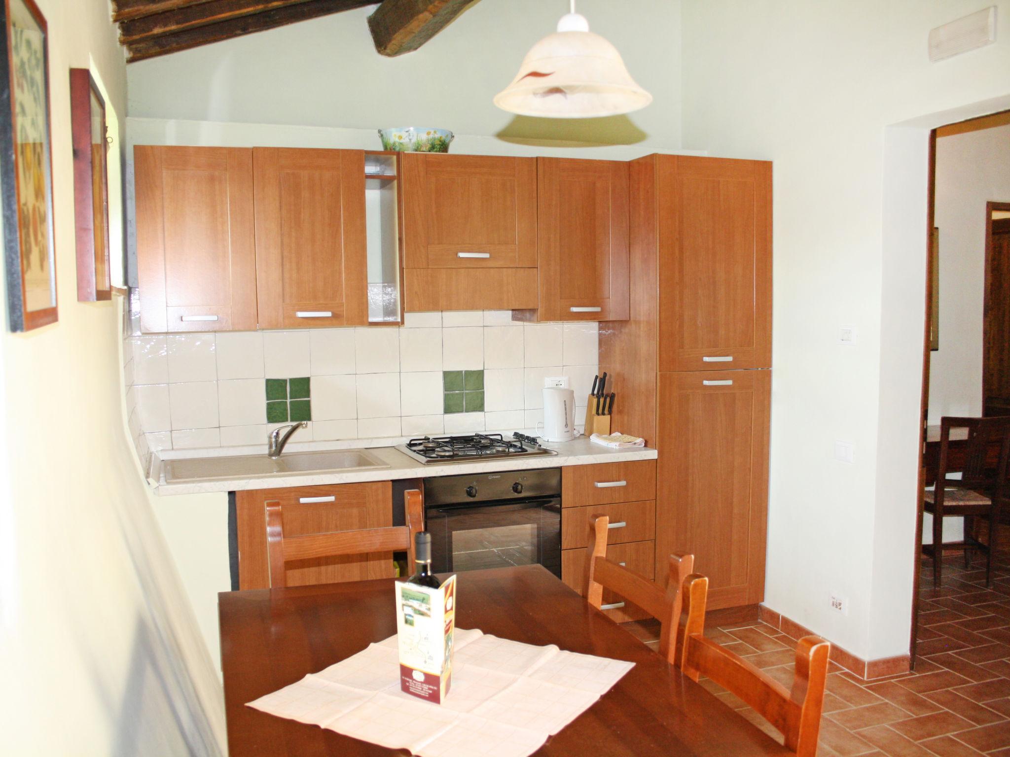 Photo 4 - 1 bedroom Apartment in Colle di Val d'Elsa with swimming pool and garden