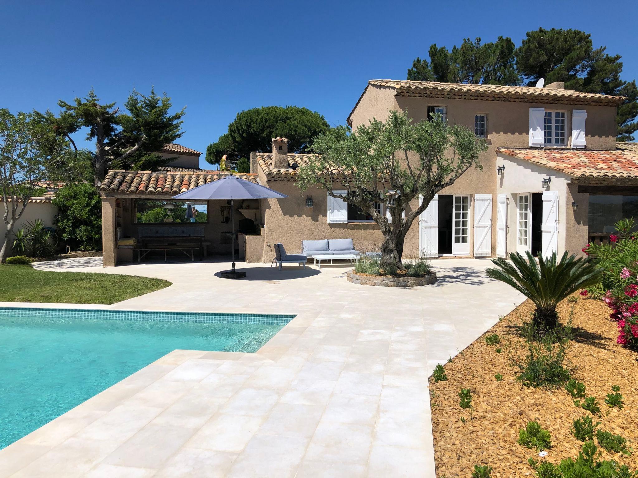 Photo 24 - 4 bedroom House in Sainte-Maxime with private pool and sea view