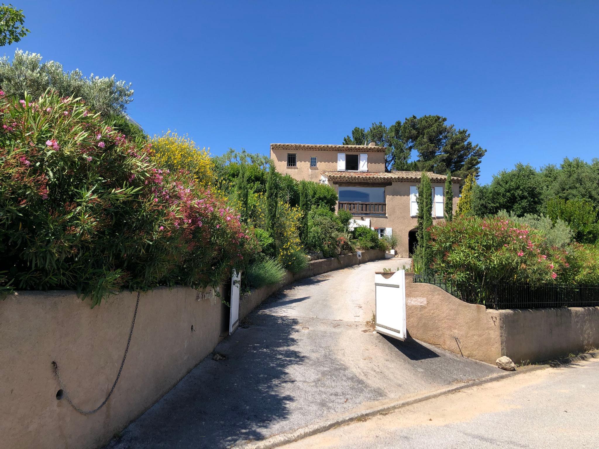 Foto 31 - Casa de 4 quartos em Sainte-Maxime com piscina privada e vistas do mar