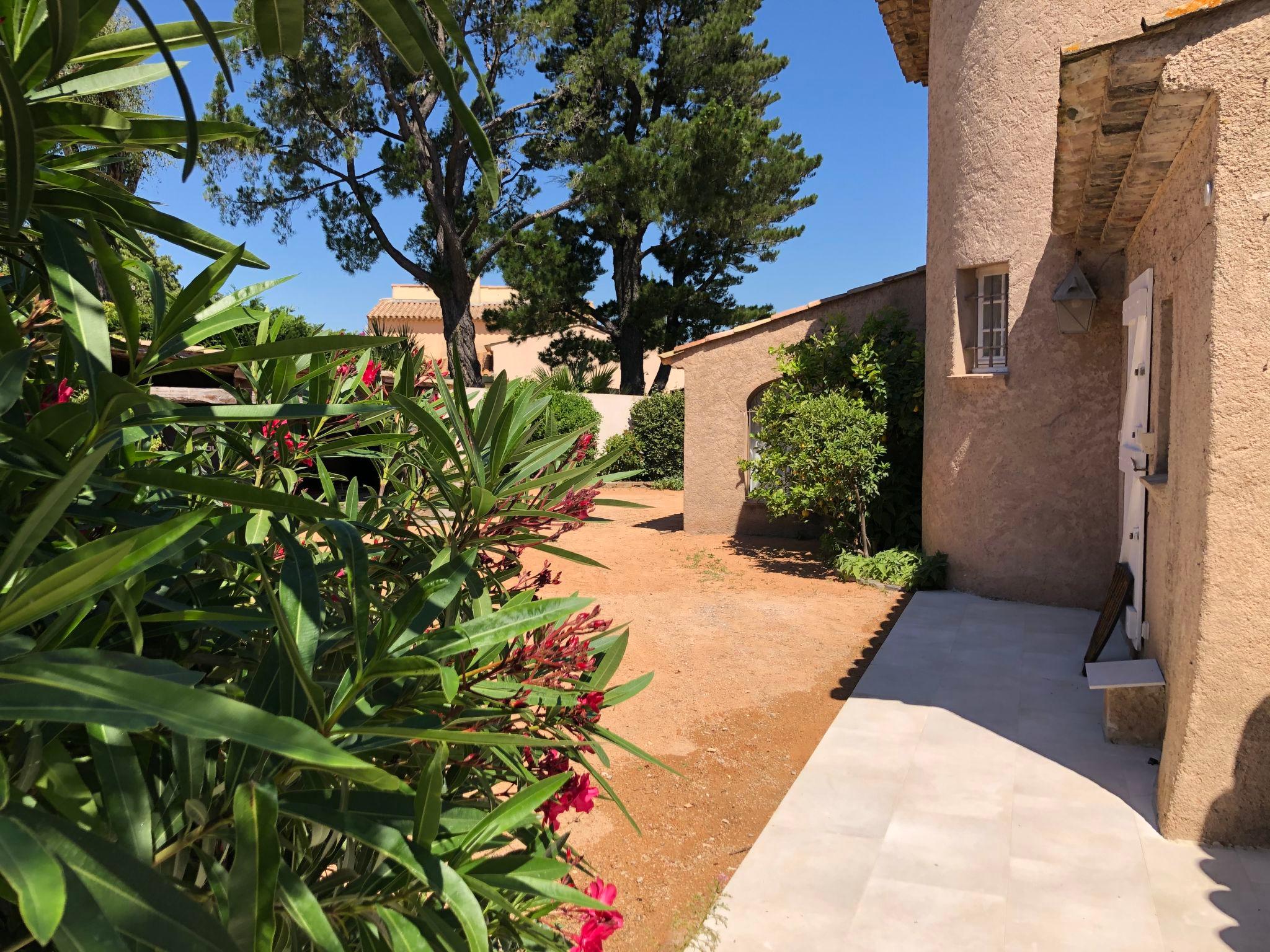 Photo 30 - Maison de 4 chambres à Sainte-Maxime avec piscine privée et vues à la mer