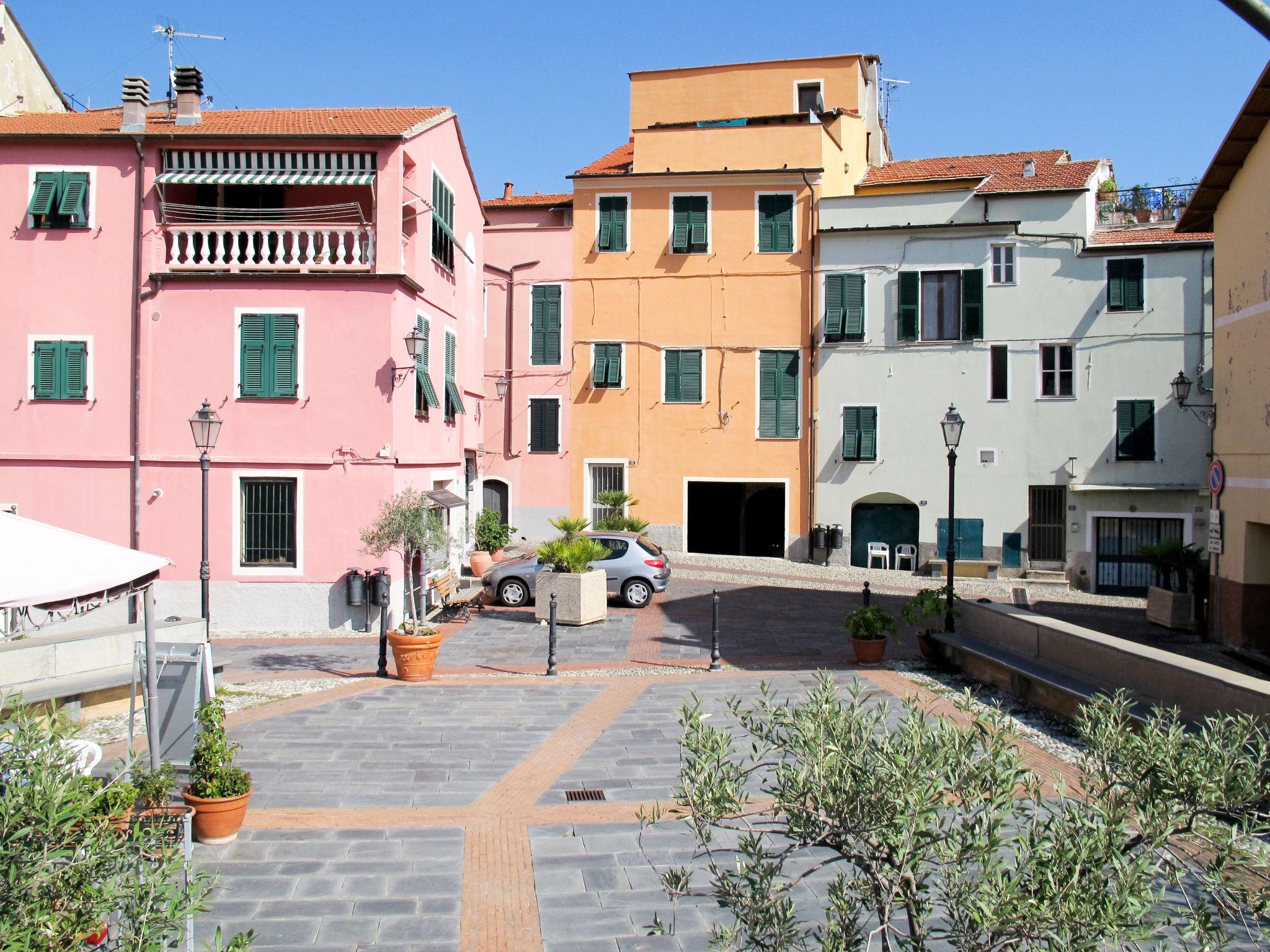 Foto 19 - Appartamento con 1 camera da letto a Civezza con giardino e terrazza