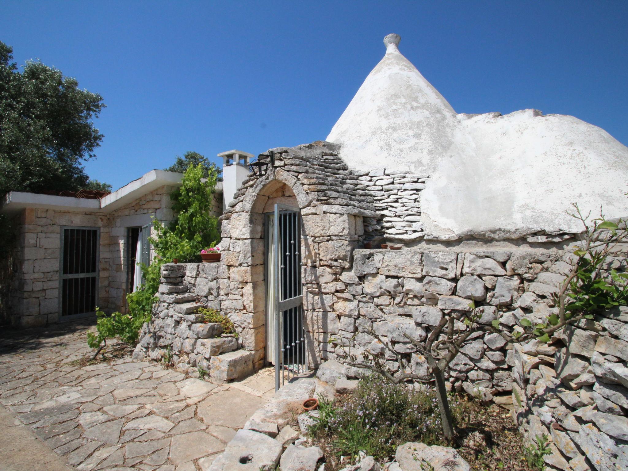 Foto 1 - Casa de 1 habitación en Ceglie Messapica con jardín y vistas al mar