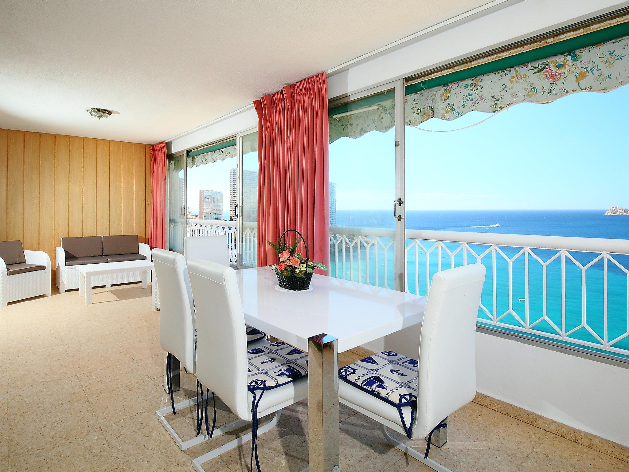 Photo 8 - 2 bedroom Apartment in Benidorm with swimming pool and terrace