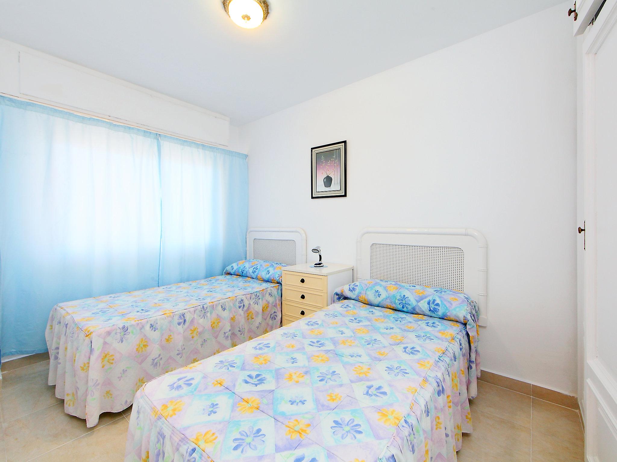 Foto 12 - Apartamento de 2 quartos em Benidorm com piscina e terraço