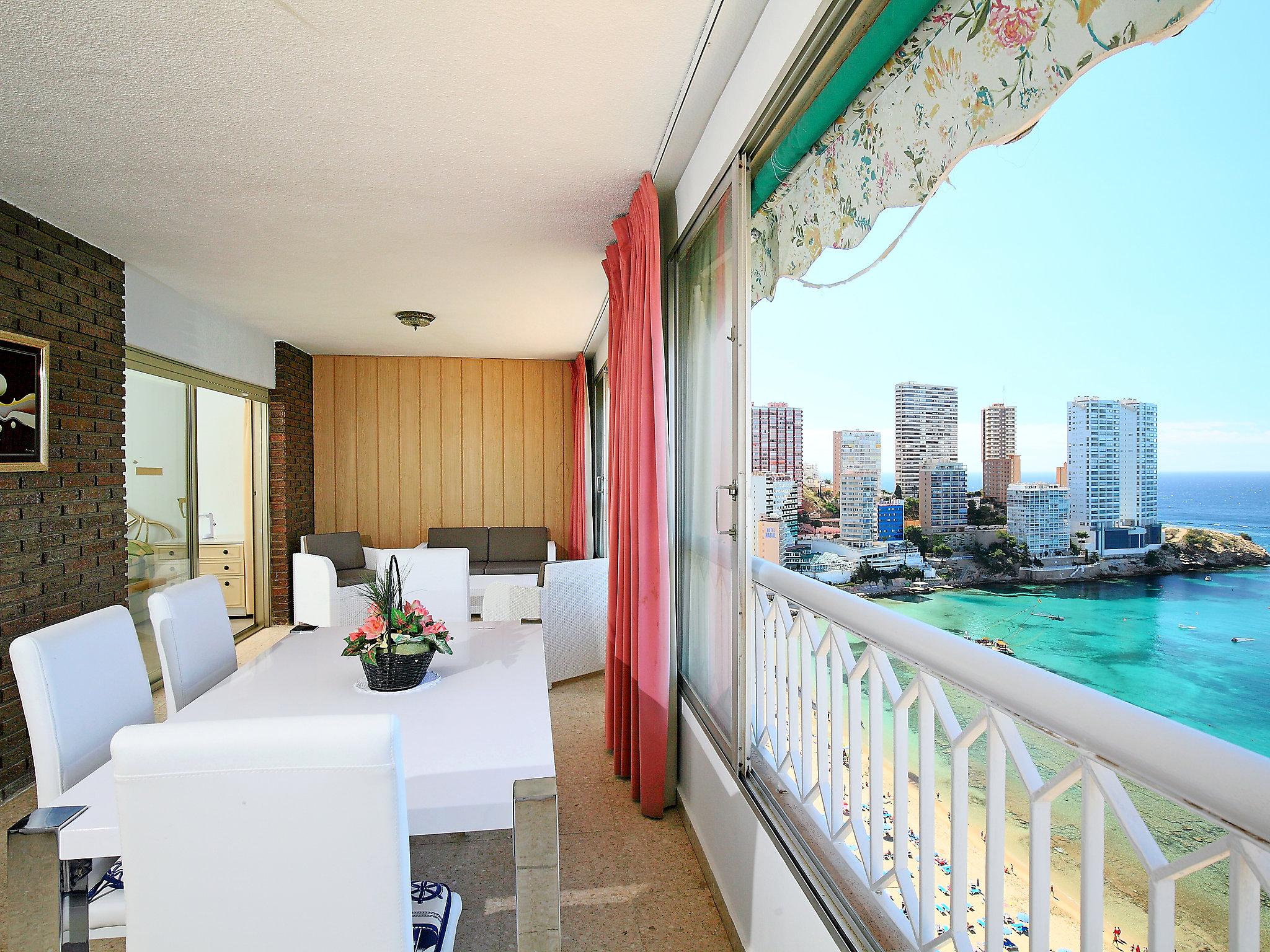 Foto 6 - Apartment mit 2 Schlafzimmern in Benidorm mit schwimmbad und terrasse