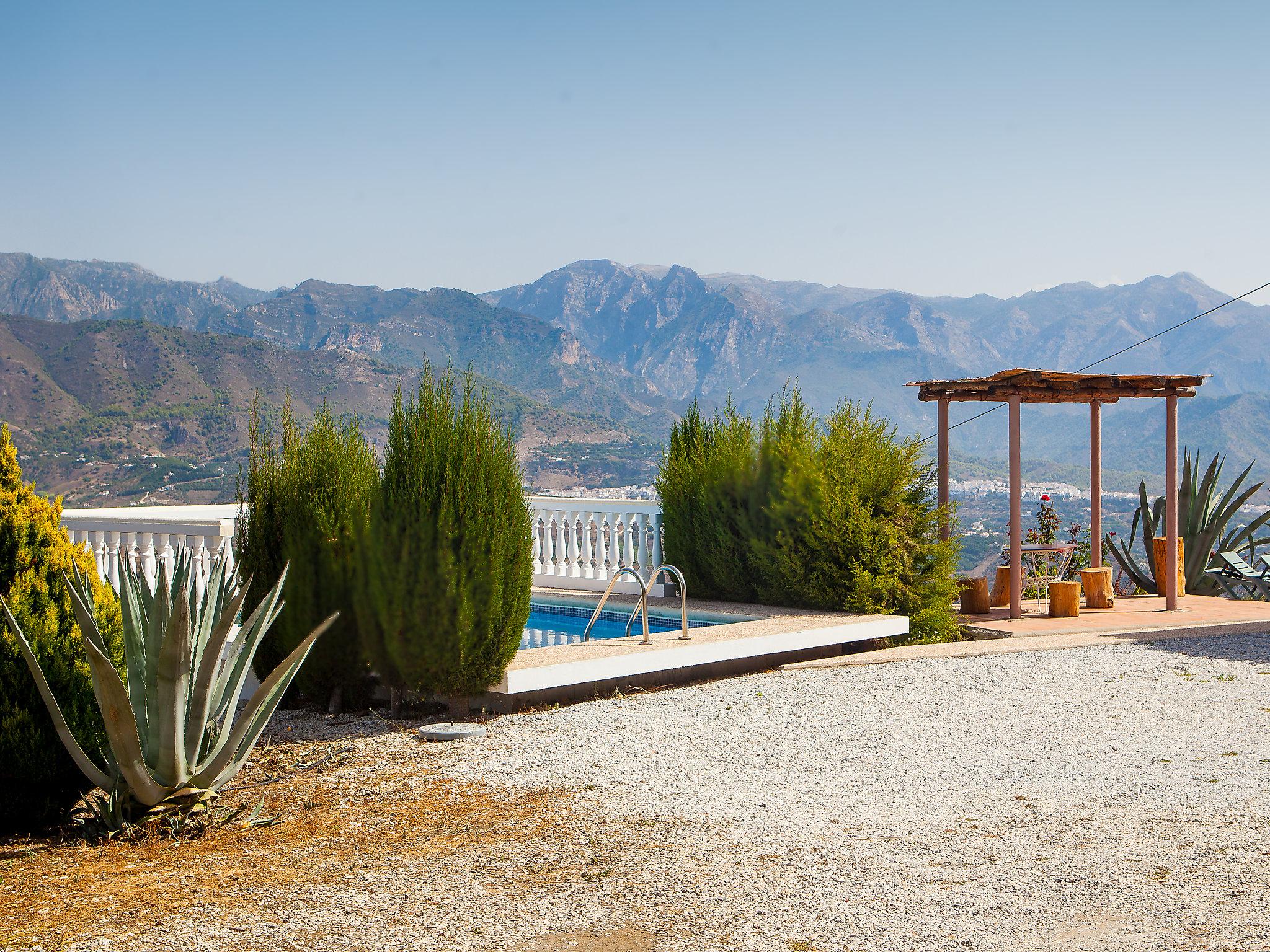 Photo 16 - Maison de 2 chambres à Torrox avec piscine privée et vues à la mer