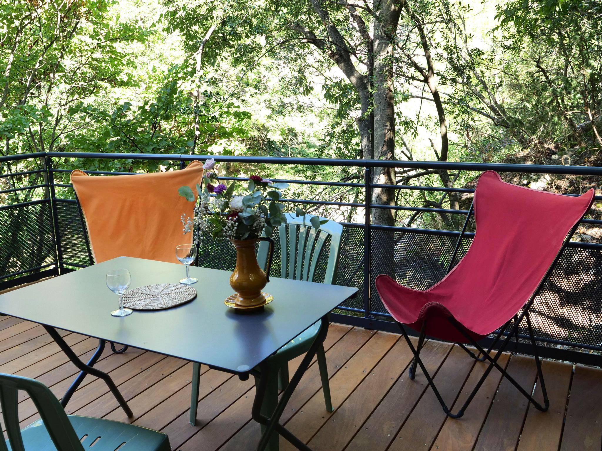 Photo 2 - Maison de 2 chambres à Saint-Montan avec terrasse