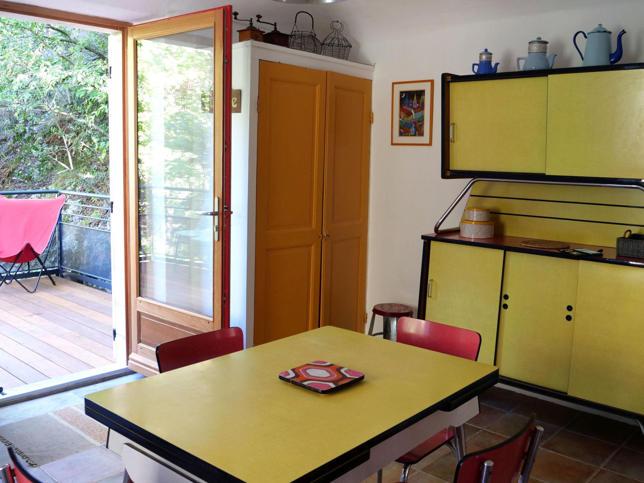 Photo 17 - 2 bedroom House in Saint-Montan with terrace