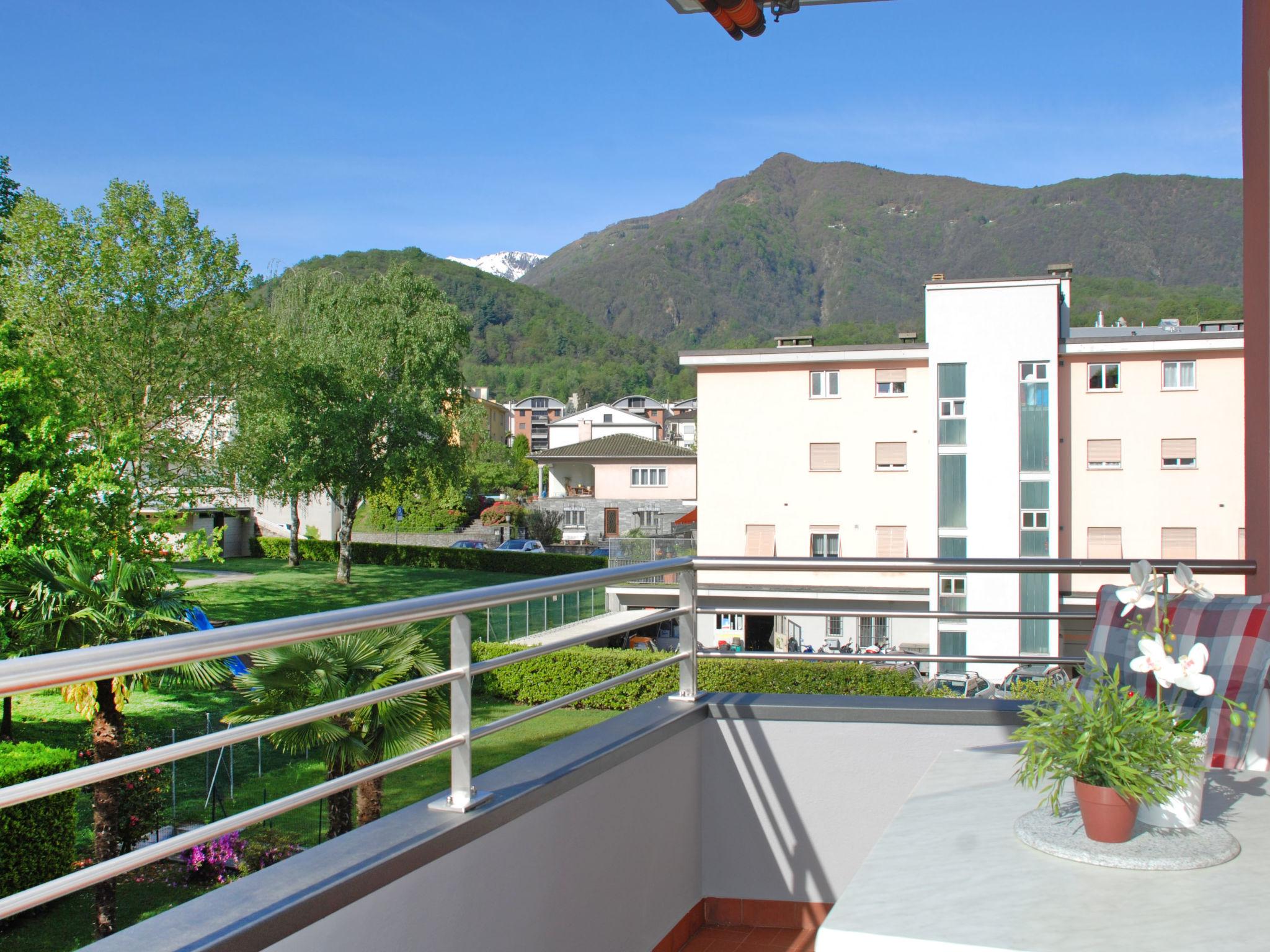 Photo 8 - Appartement de 1 chambre à Losone avec vues sur la montagne