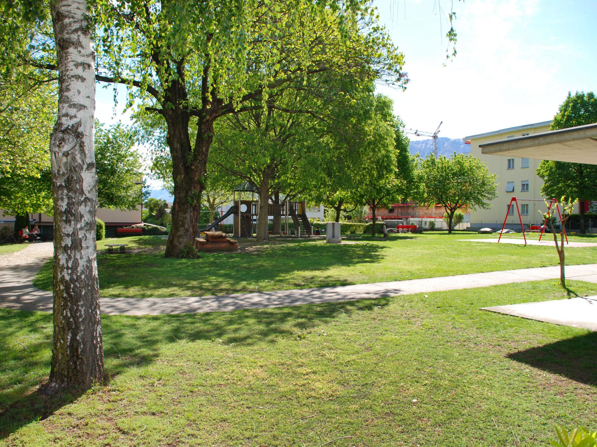 Photo 26 - Appartement de 1 chambre à Losone avec vues sur la montagne