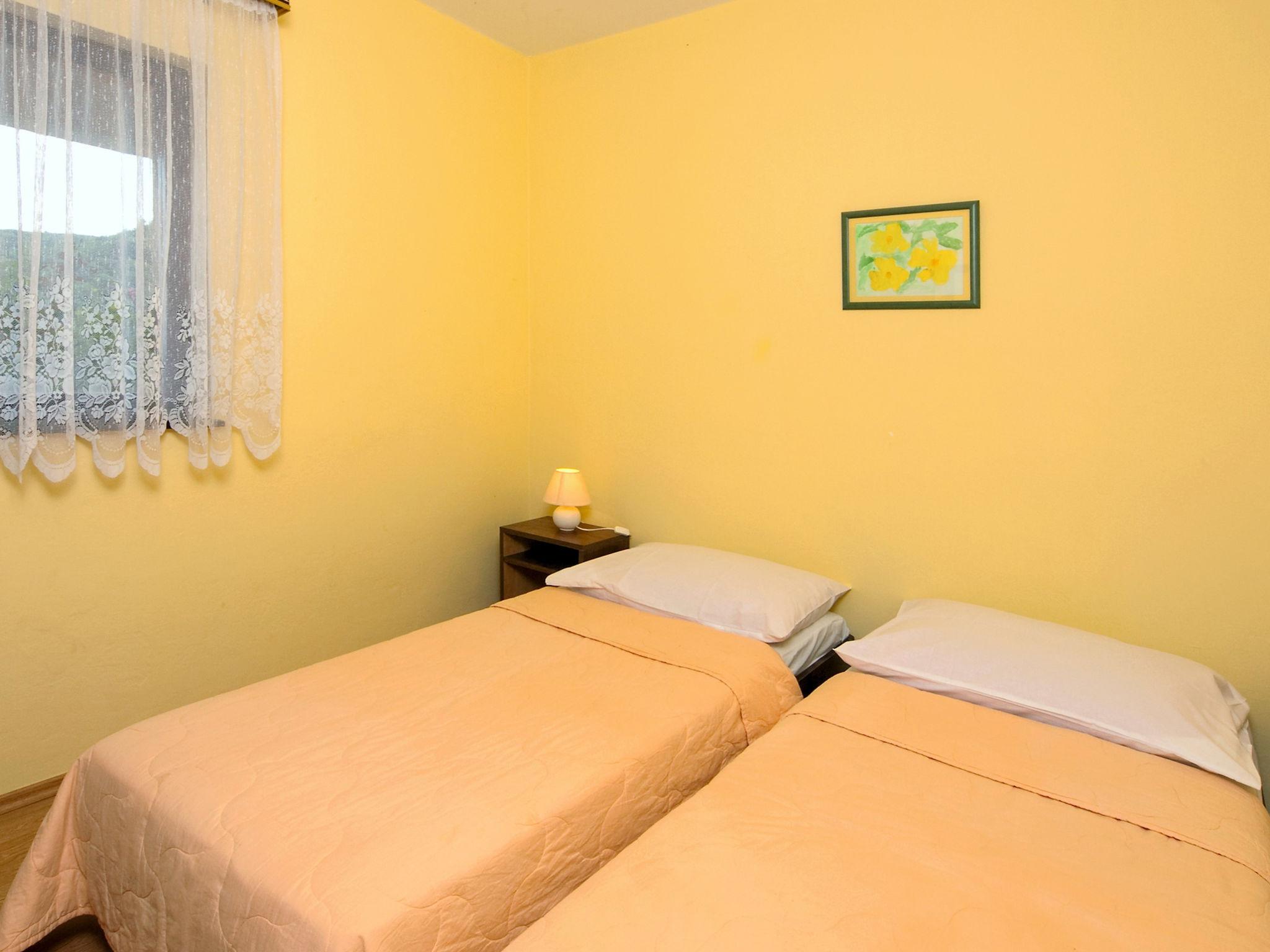 Foto 8 - Appartamento con 2 camere da letto a Labin con piscina e vista mare
