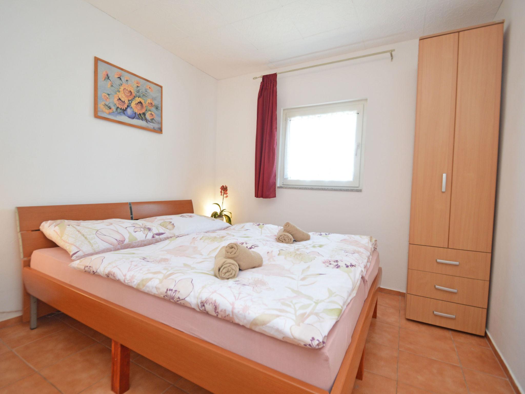 Photo 9 - 3 bedroom House in Pula with private pool and garden