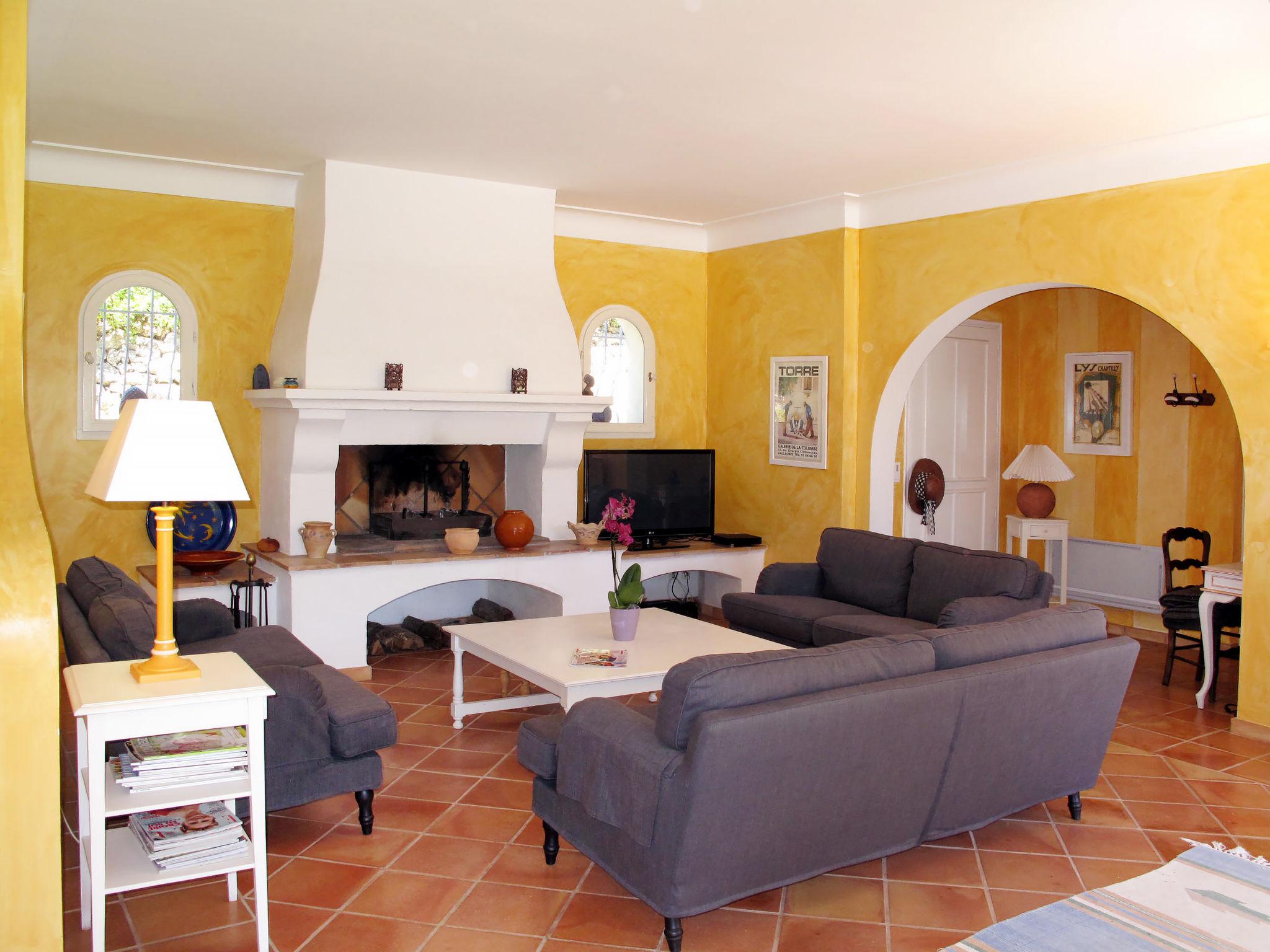 Photo 3 - 4 bedroom House in Draguignan with private pool and terrace