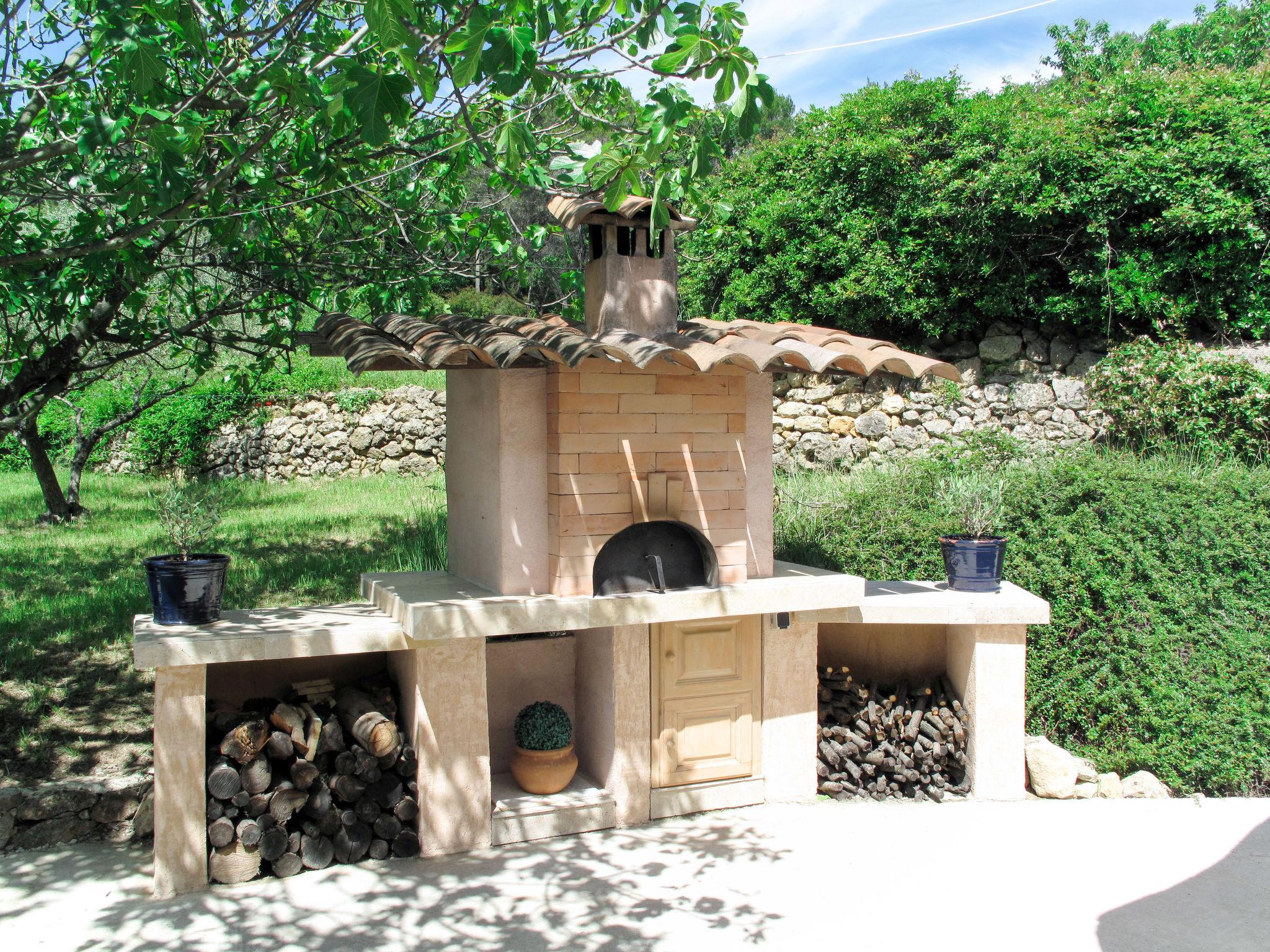 Foto 25 - Casa de 4 quartos em Draguignan com piscina privada e terraço