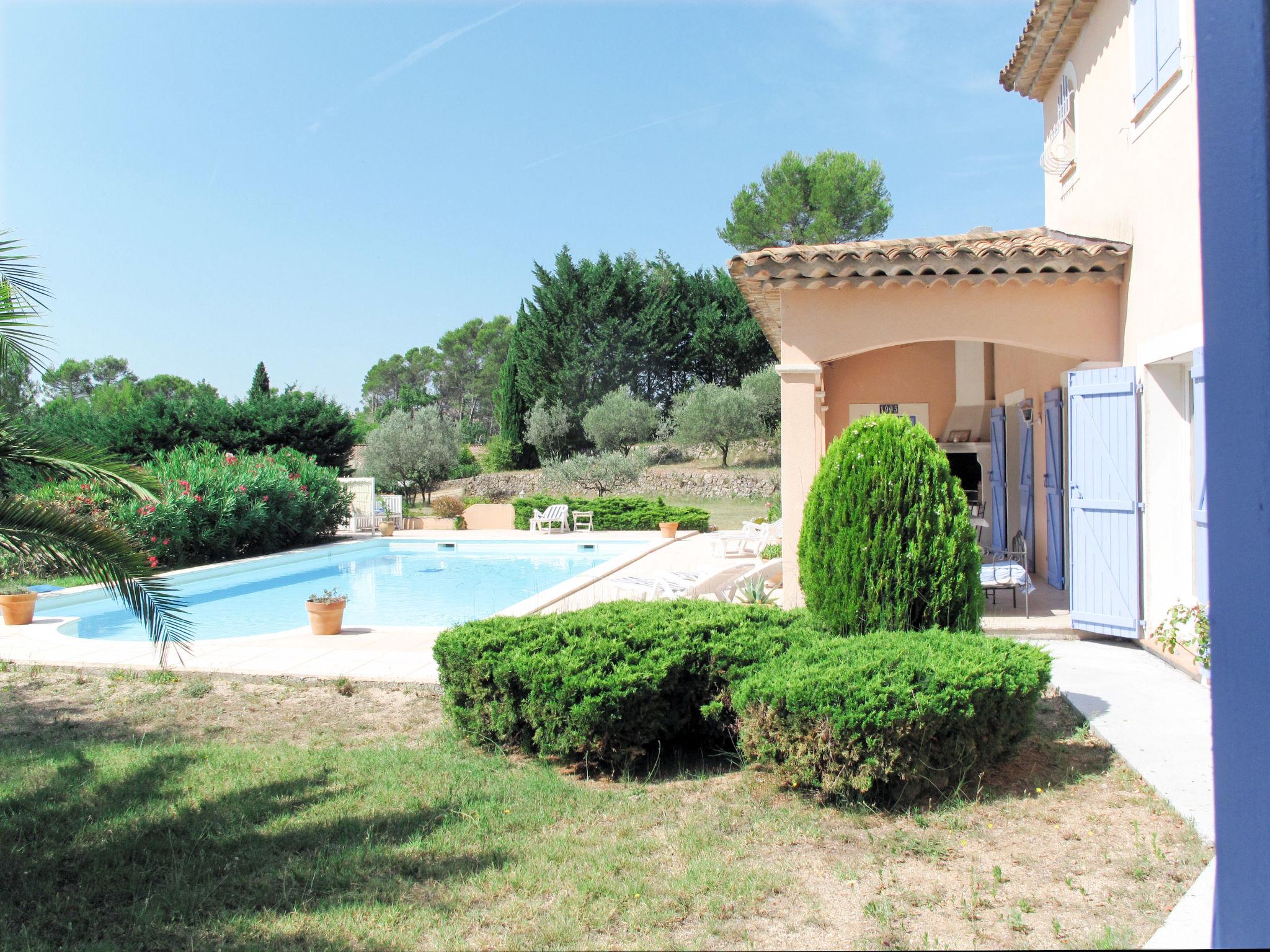 Foto 28 - Casa de 4 quartos em Draguignan com piscina privada e terraço