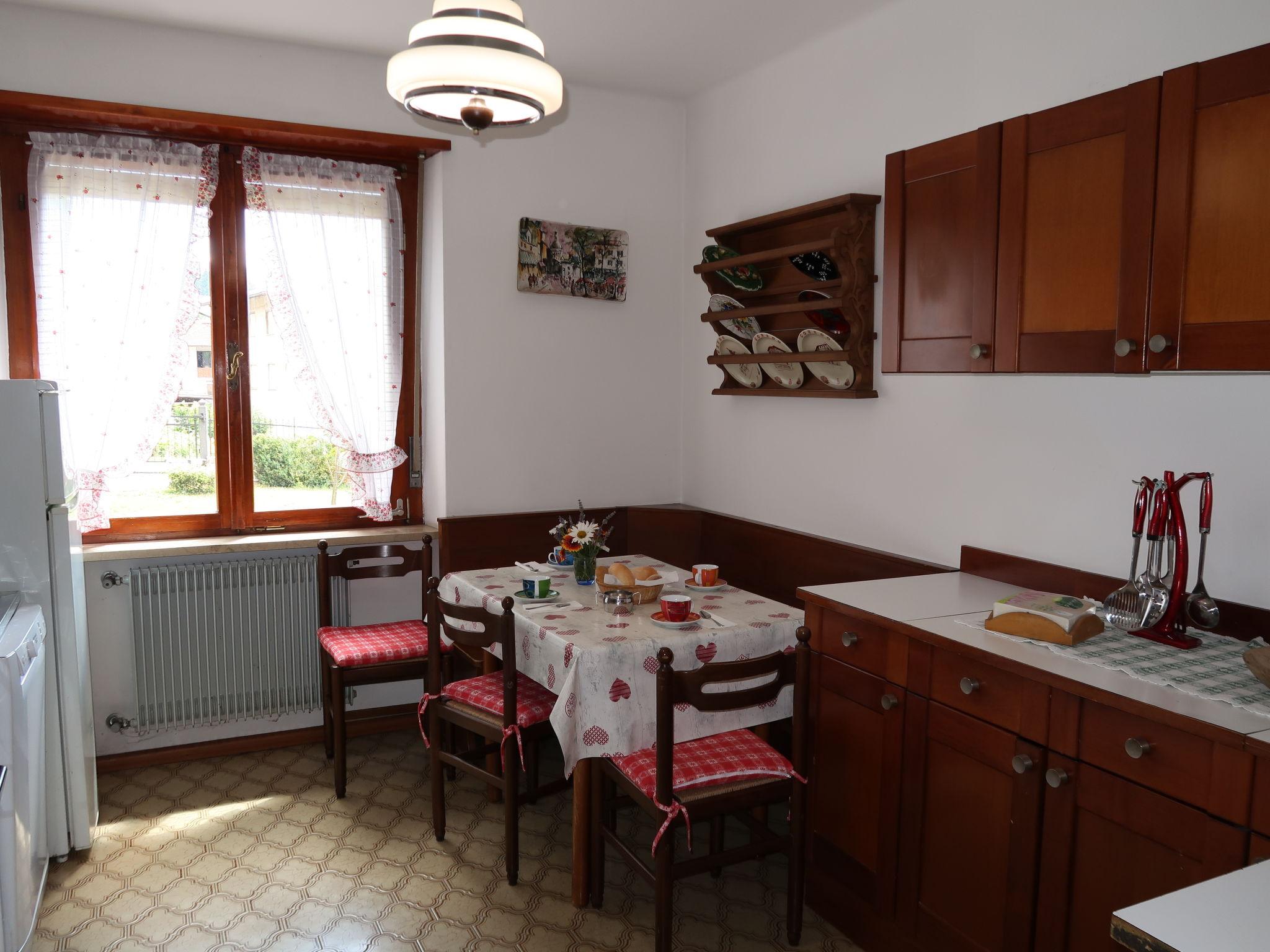 Photo 11 - 3 bedroom Apartment in Predaia with garden