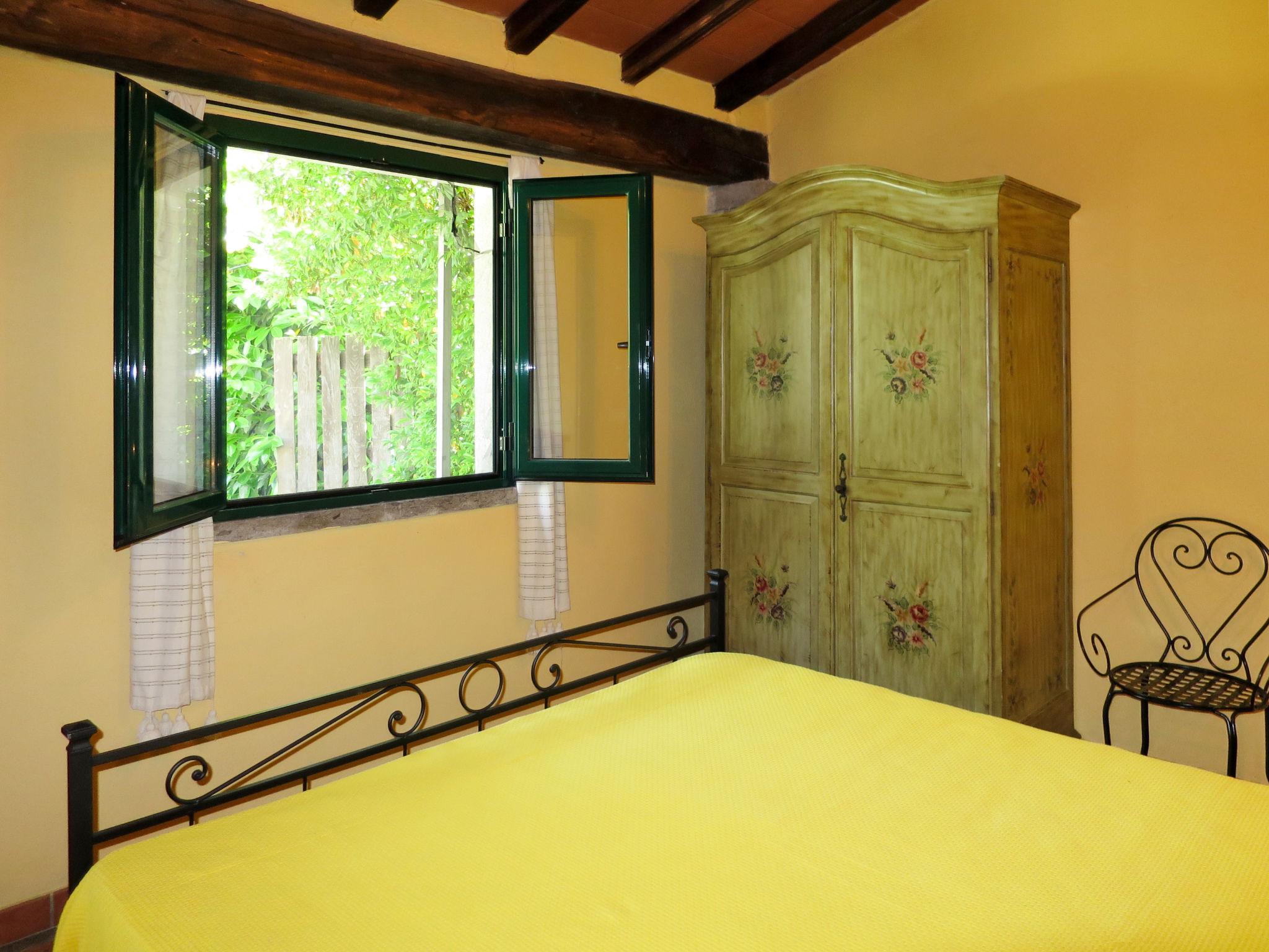 Photo 11 - 2 bedroom House in Montefiascone with garden and terrace