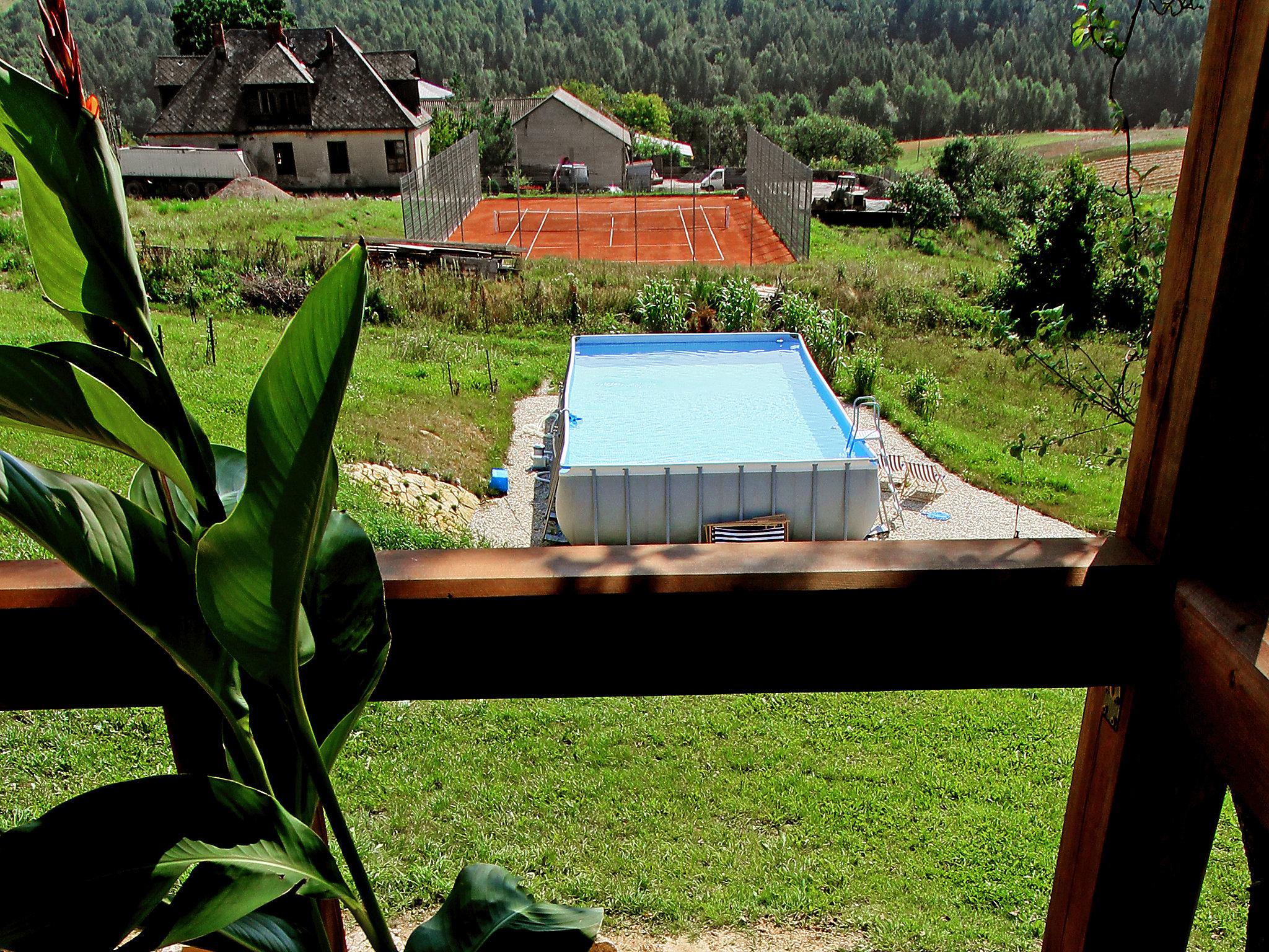 Foto 48 - Casa con 5 camere da letto a Pilica con piscina e giardino