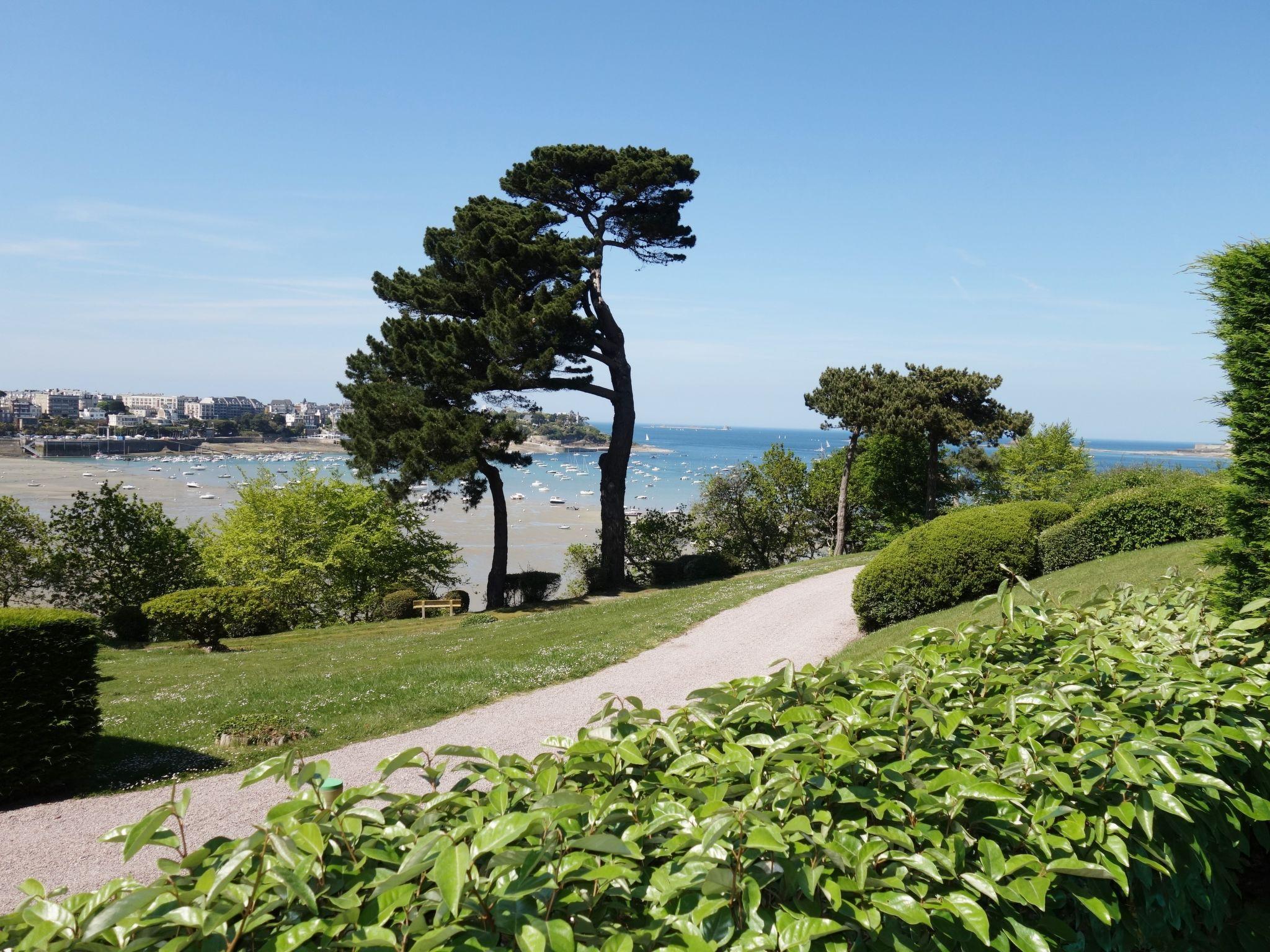 Foto 2 - Apartamento de 1 habitación en Dinard con jardín y vistas al mar