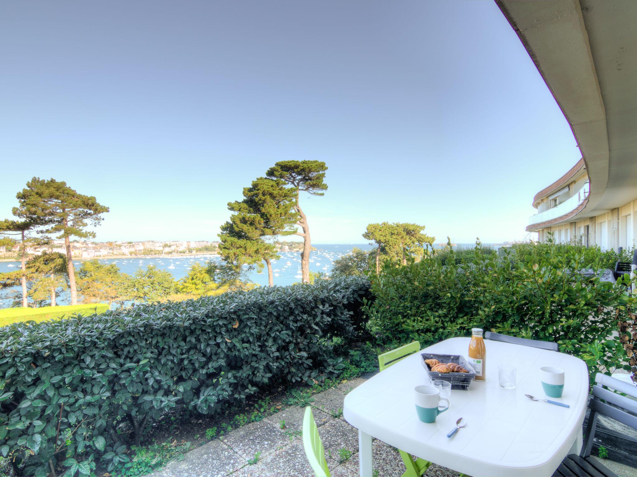 Foto 1 - Apartamento de 1 habitación en Dinard con jardín y vistas al mar