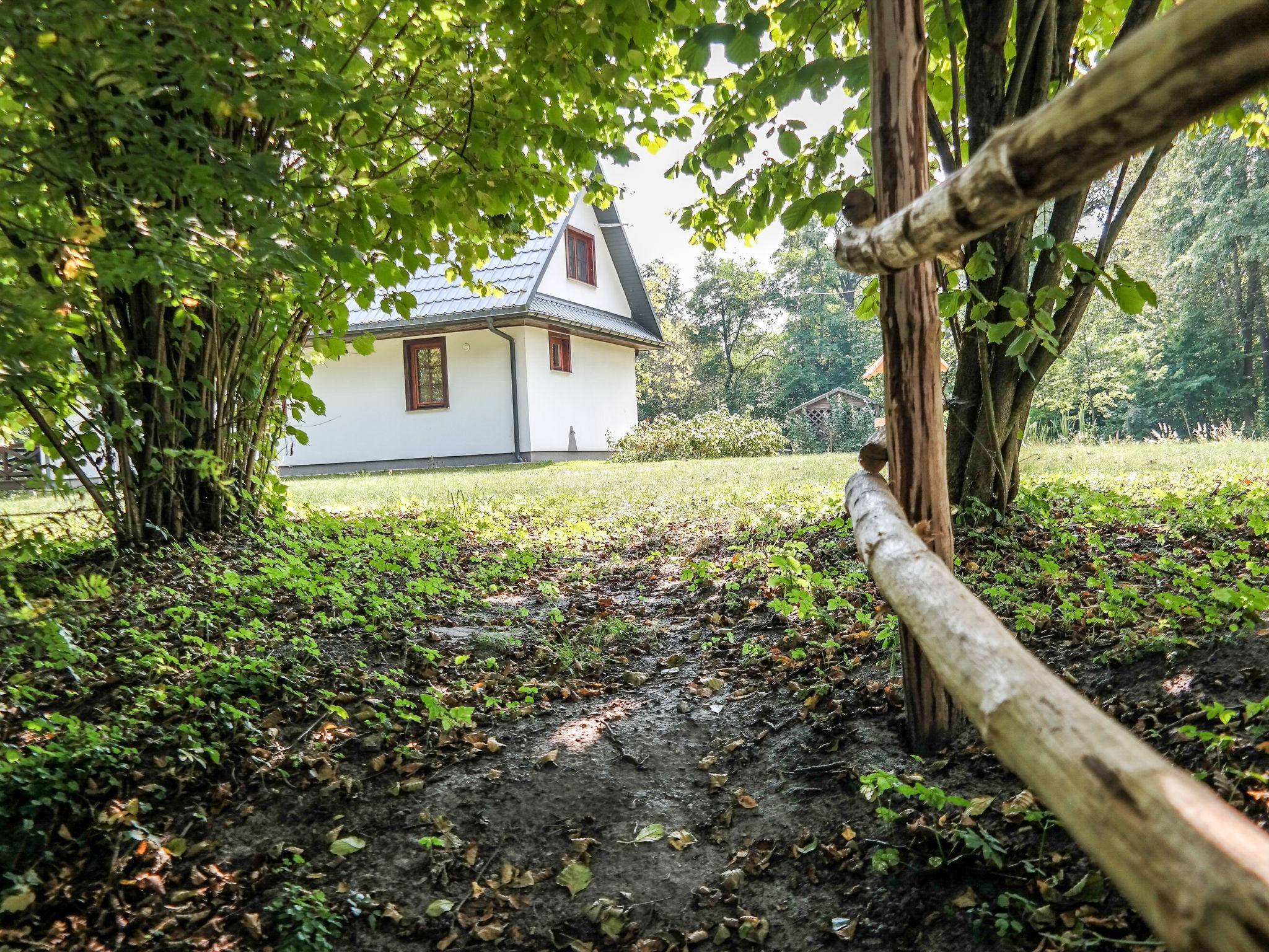 Photo 36 - Maison de 3 chambres à Lubycza Królewska avec terrasse