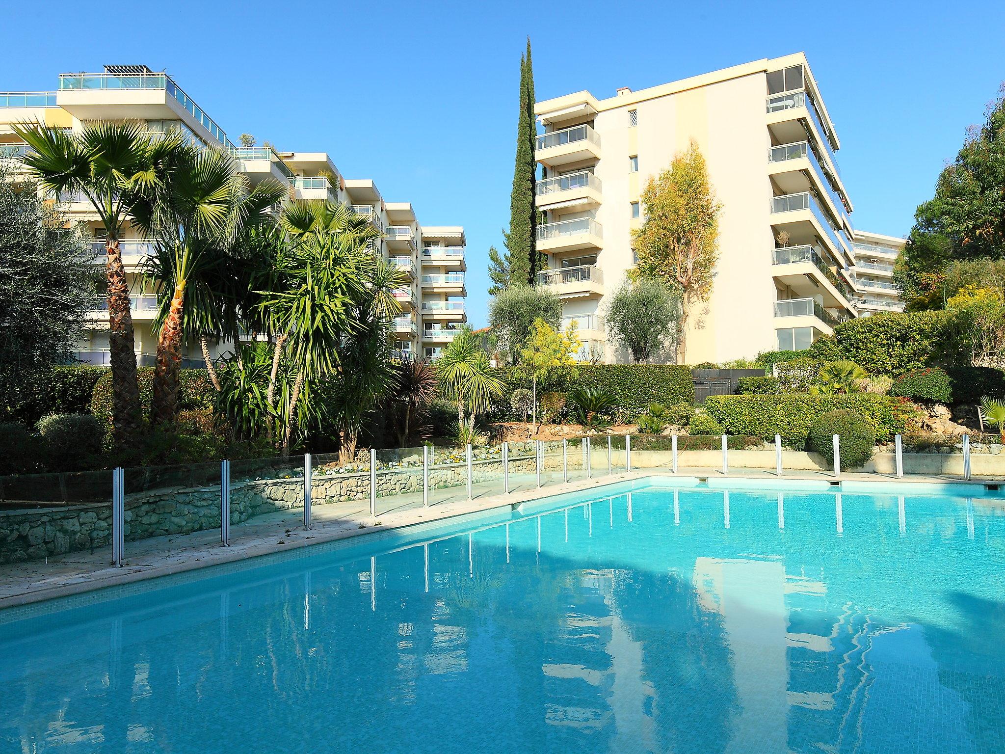 Foto 1 - Apartamento em Cannes com piscina e jardim