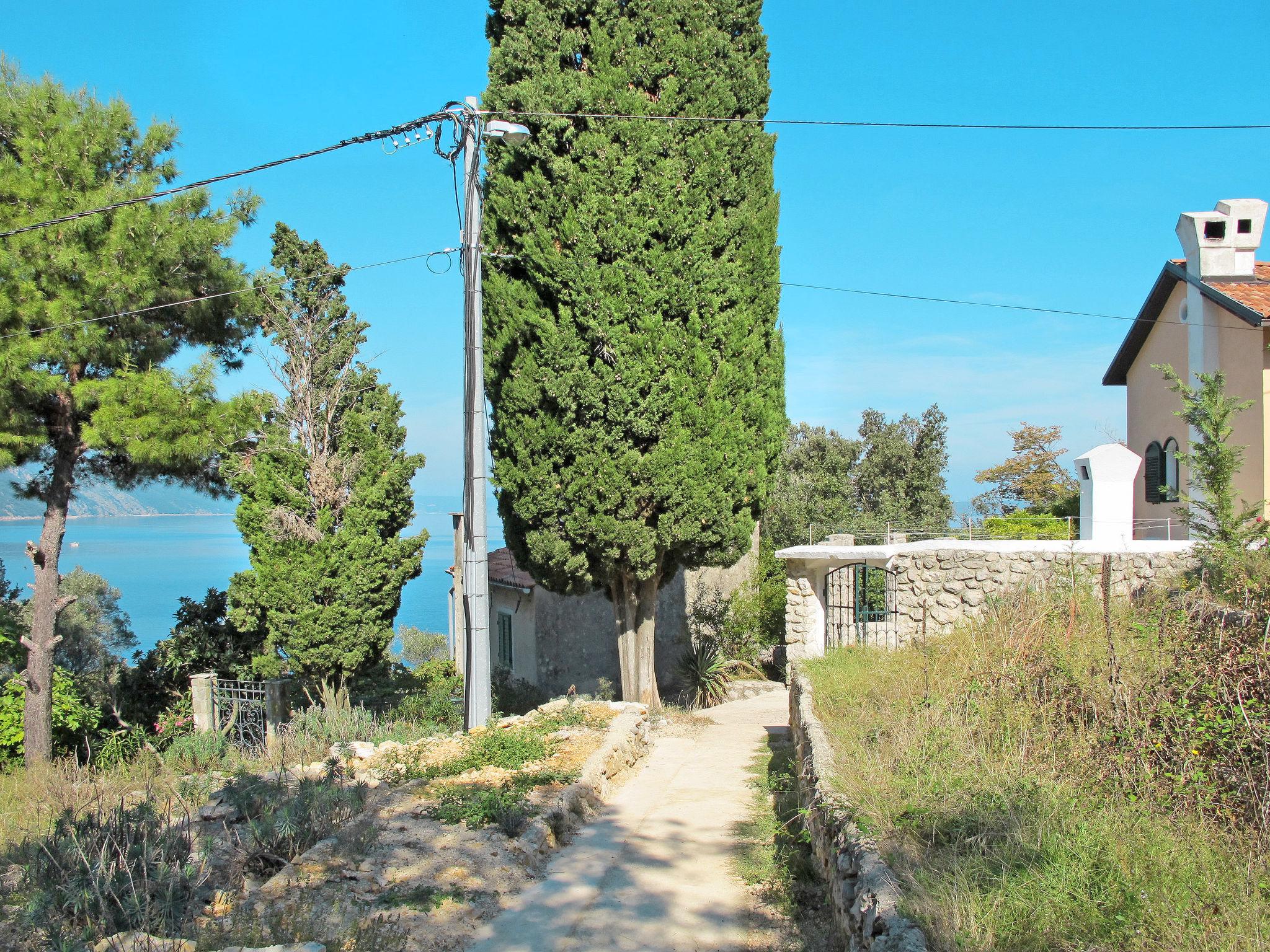 Photo 5 - Maison de 3 chambres à Cres avec piscine privée et vues à la mer