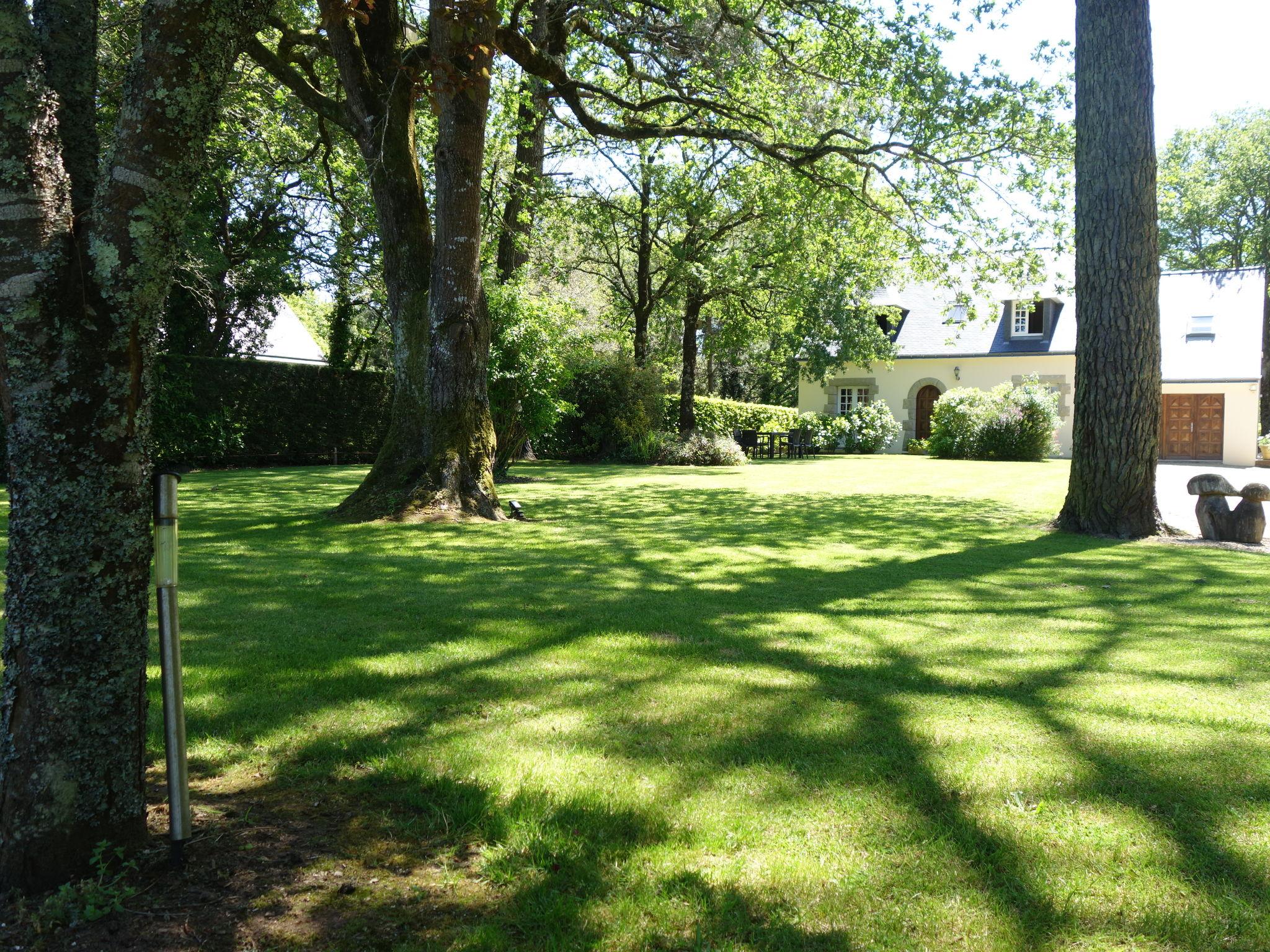 Photo 24 - Maison de 4 chambres à Ploemel avec jardin et vues à la mer