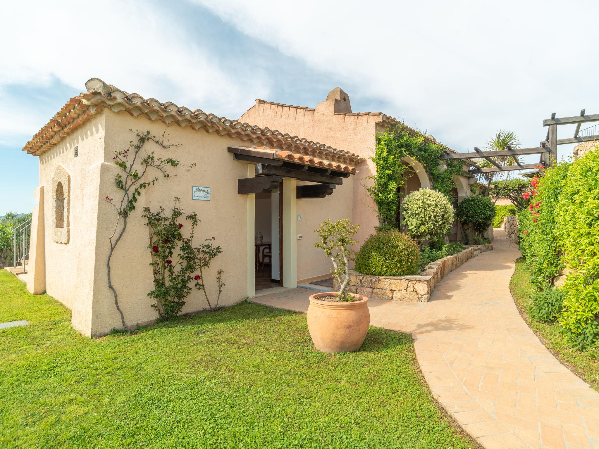 Foto 5 - Casa em Loiri Porto San Paolo com piscina e jardim