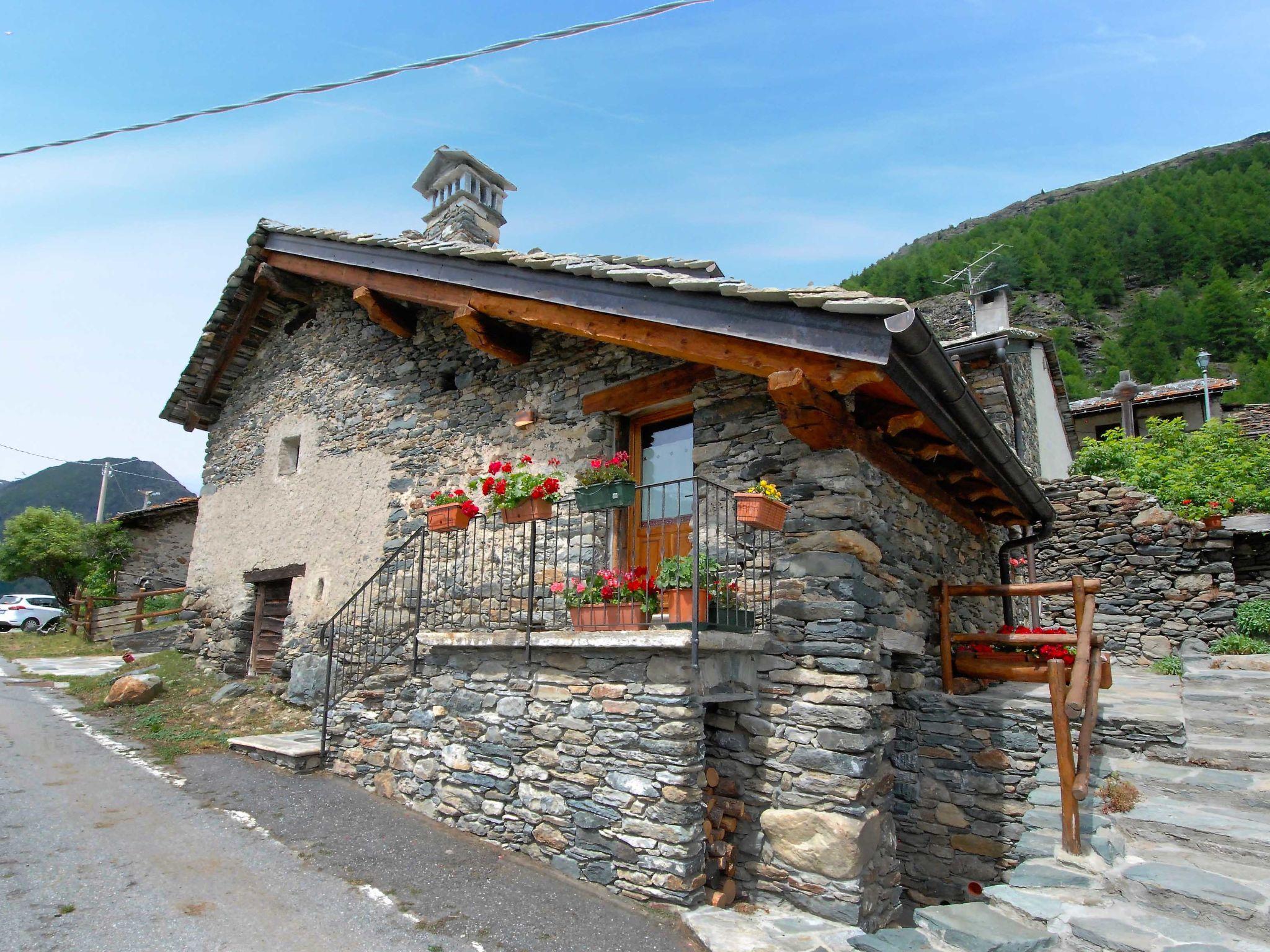 Photo 1 - Appartement de 1 chambre à Avise avec jardin et vues sur la montagne