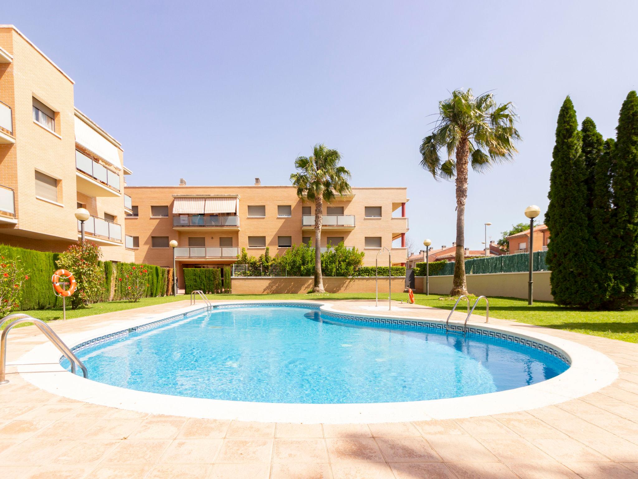 Photo 1 - 2 bedroom Apartment in Cambrils with swimming pool and sea view