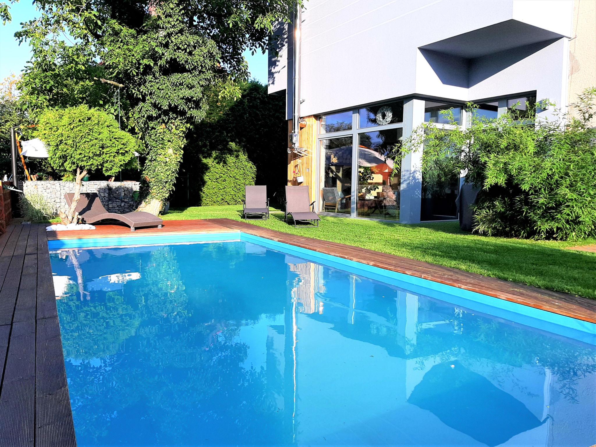 Photo 1 - 4 bedroom House in Prague with private pool and garden