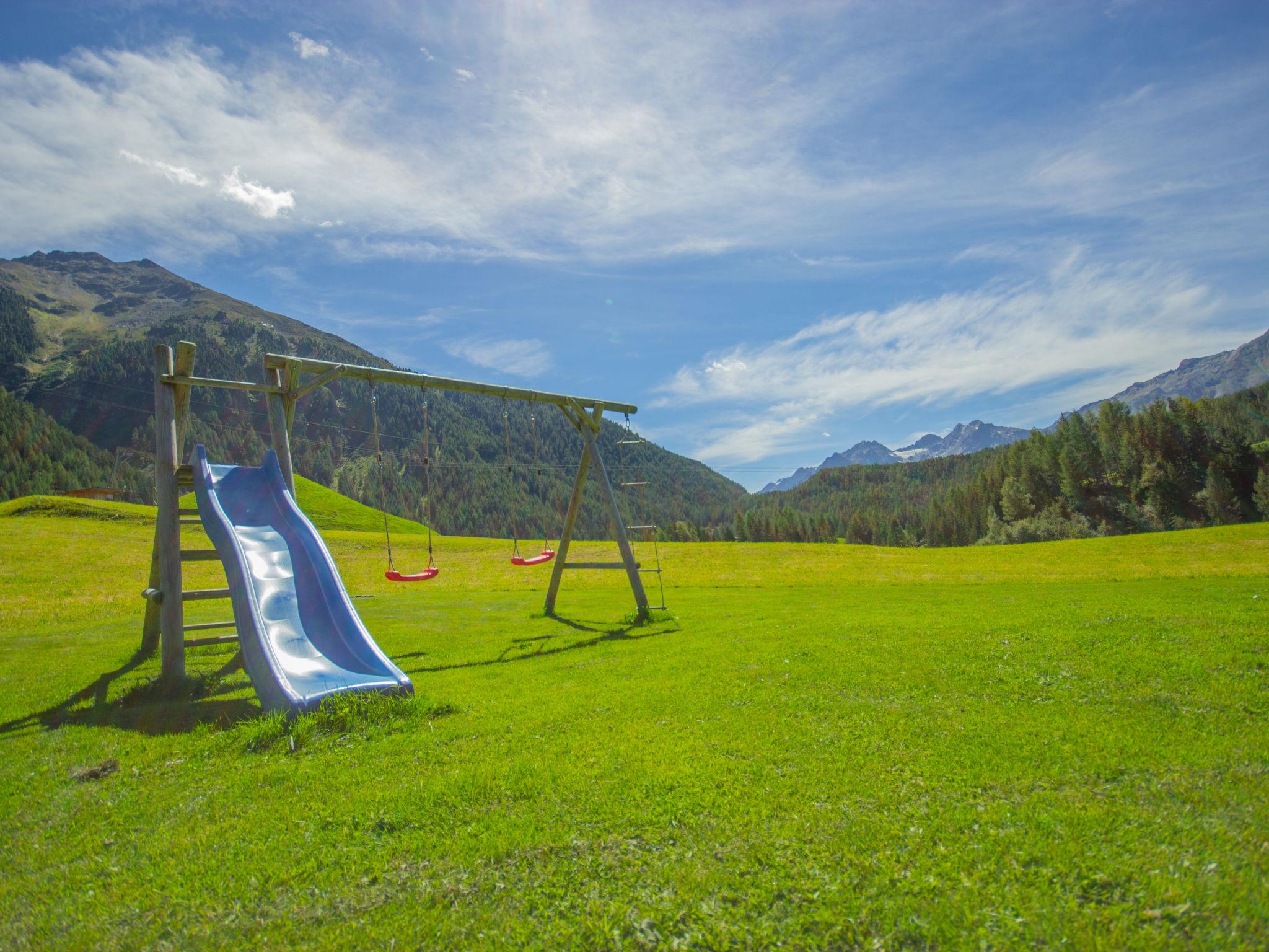 Photo 5 - 3 bedroom Apartment in Umhausen with garden and mountain view