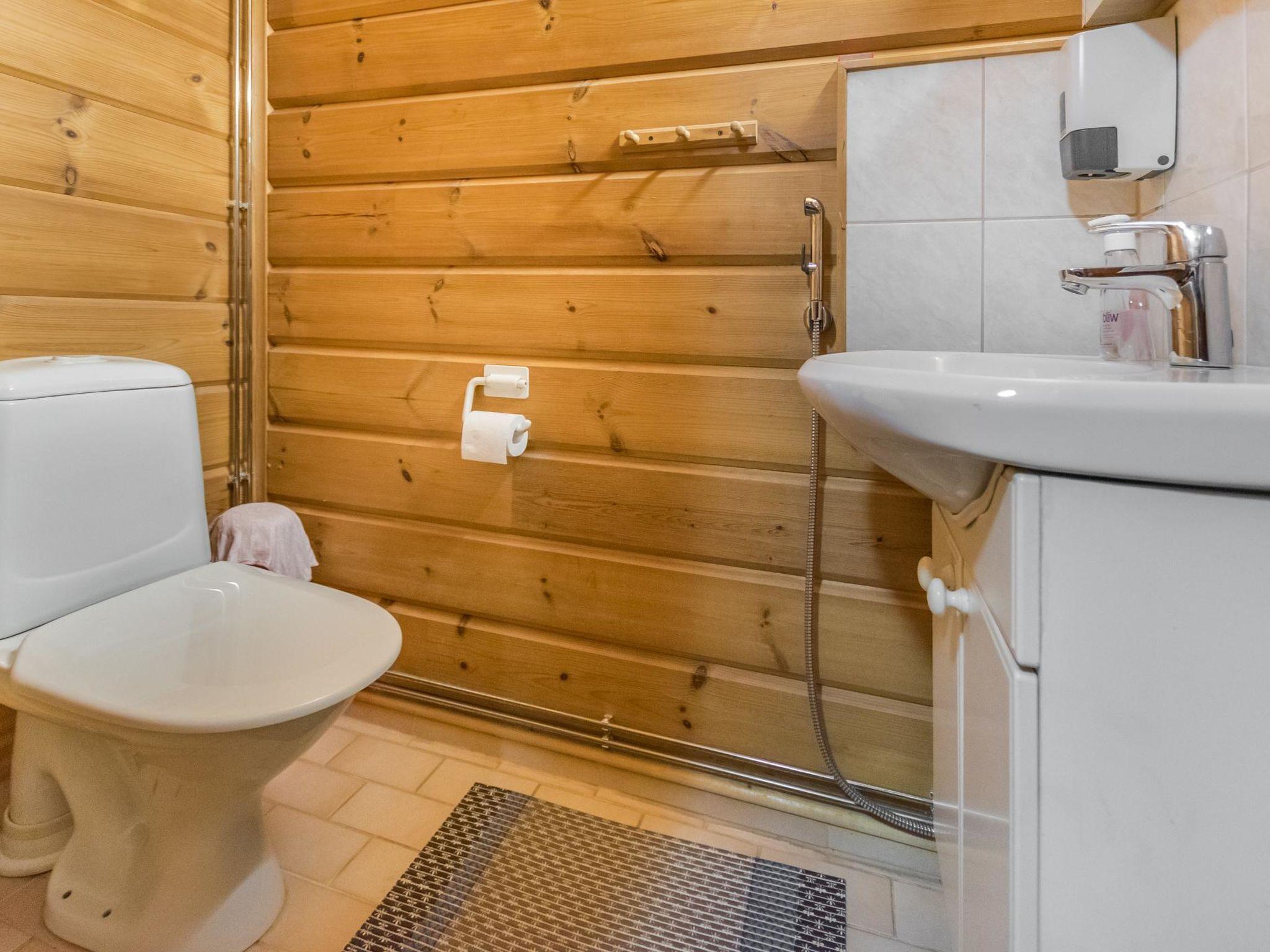 Foto 10 - Casa de 1 habitación en Iisalmi con sauna